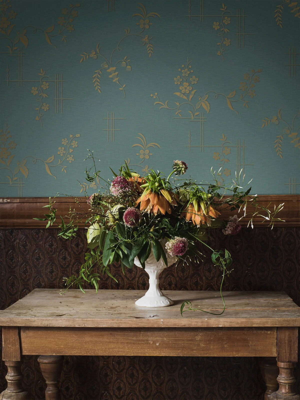 Papierová flizelínová tapeta s rastlinným vzorom ULRICEHAMN tyrkysovo zelená