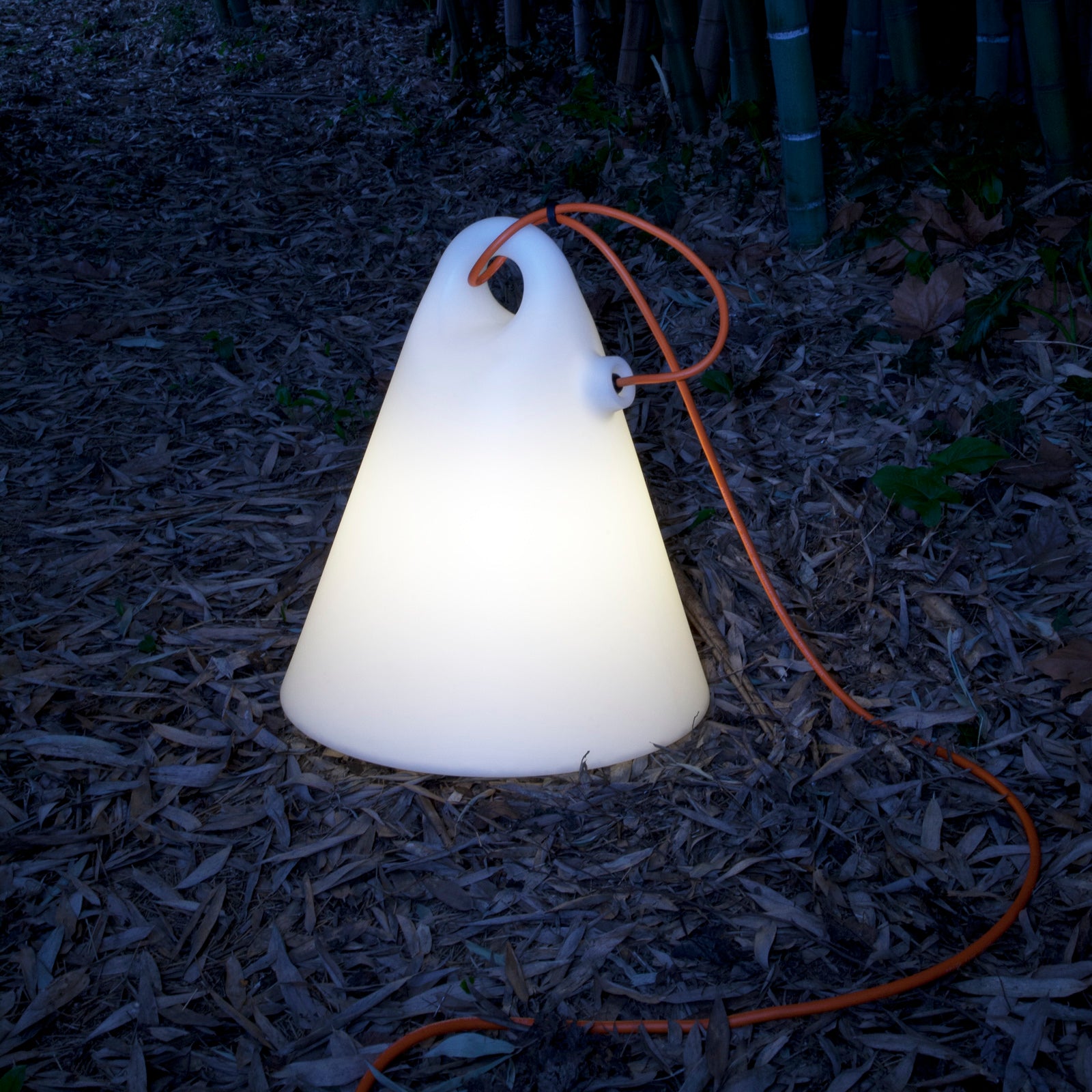 Závesná vonkajšia lampa TRILLY biela