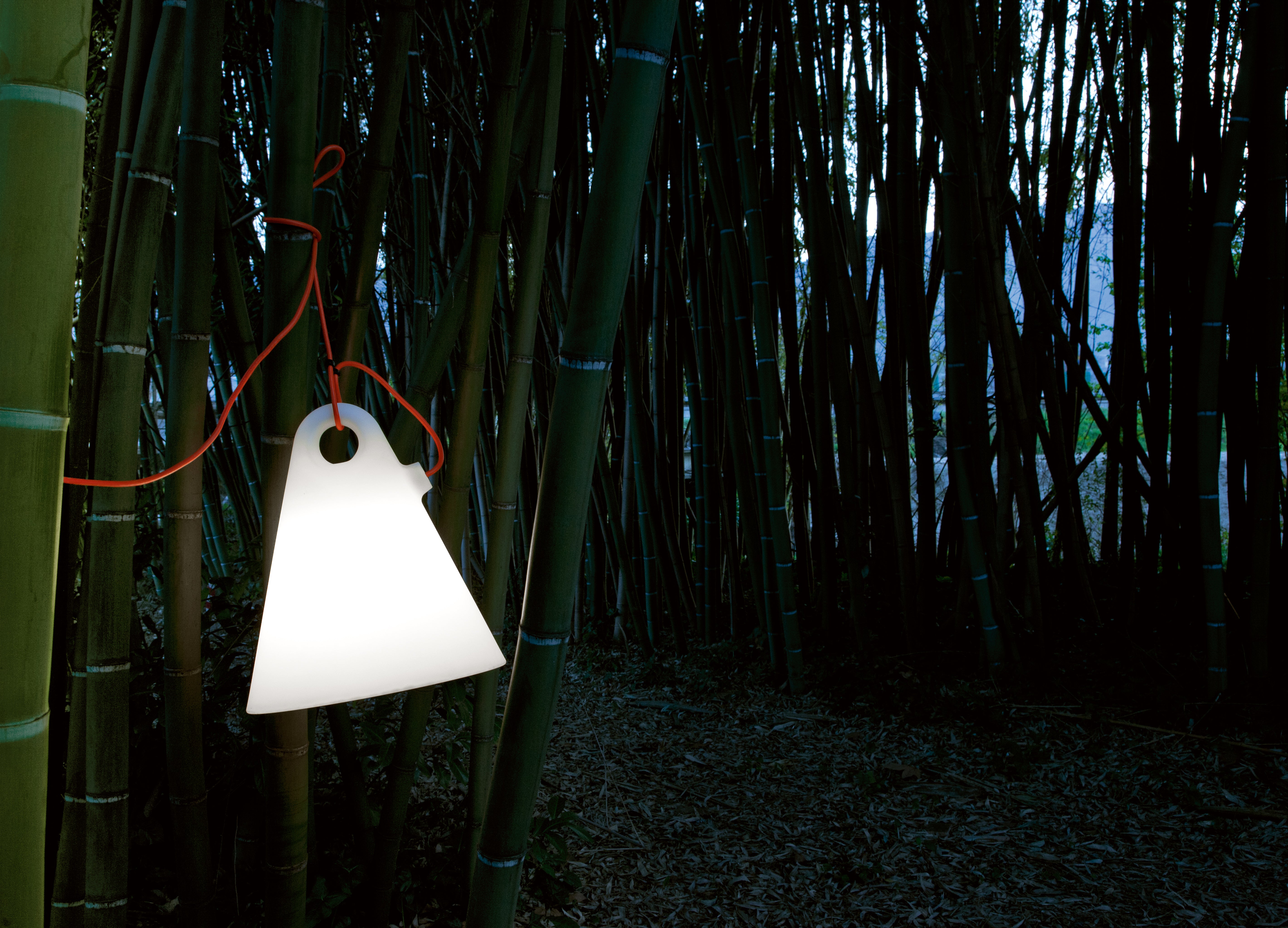 Závesná vonkajšia lampa TRILLY biela