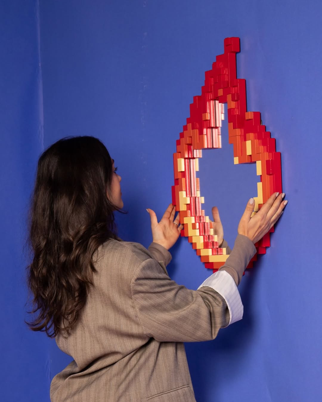 Pixel mirror - red flame