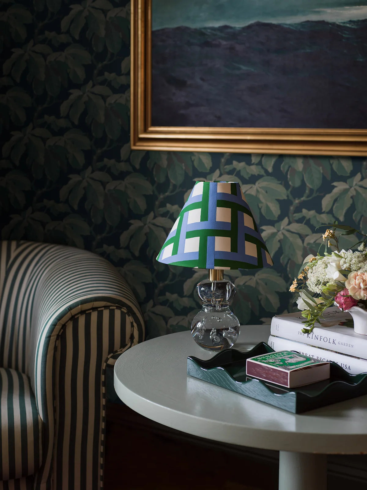 Dark Green Leaf Pattern Wallpaper KASTANJI