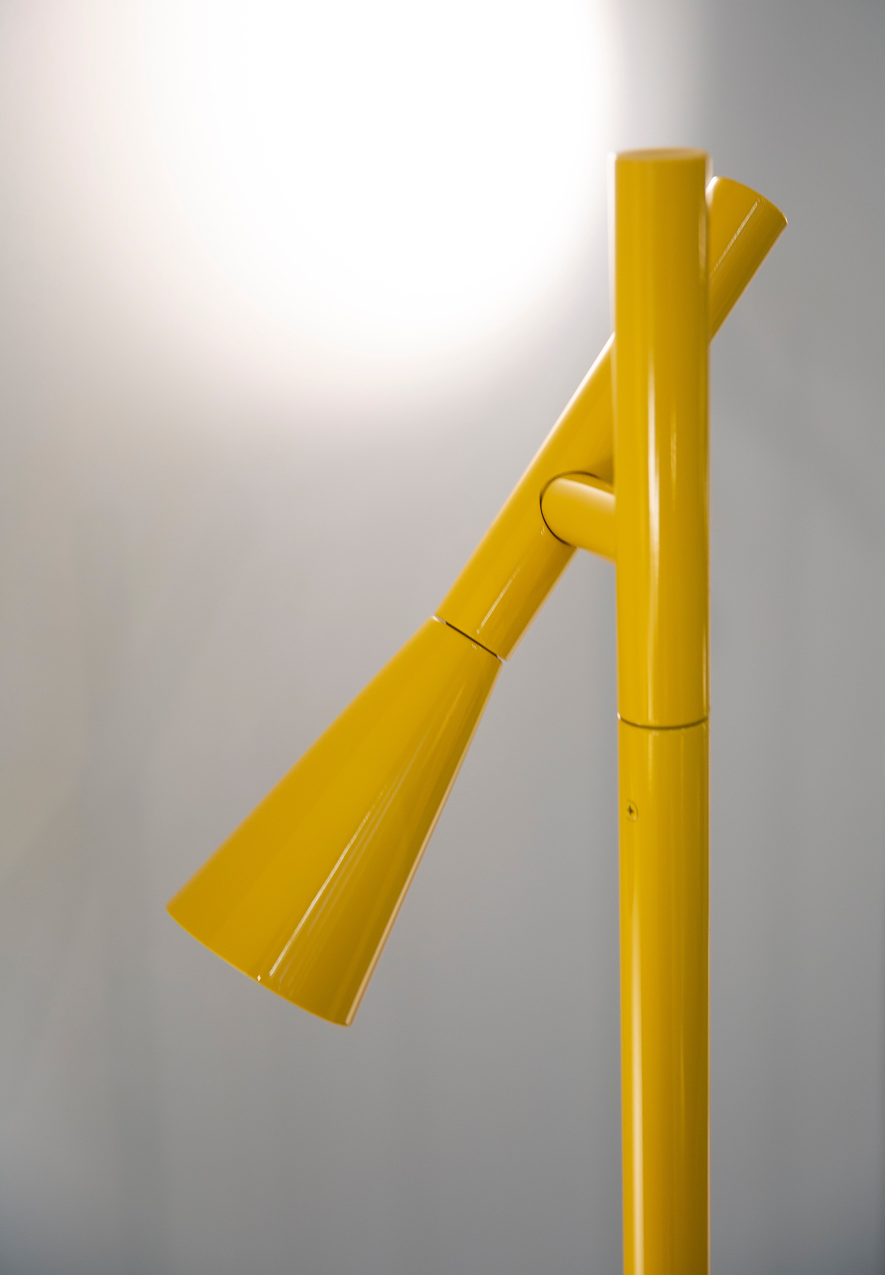 Lampa podłogowa COLIBRÌ czarny