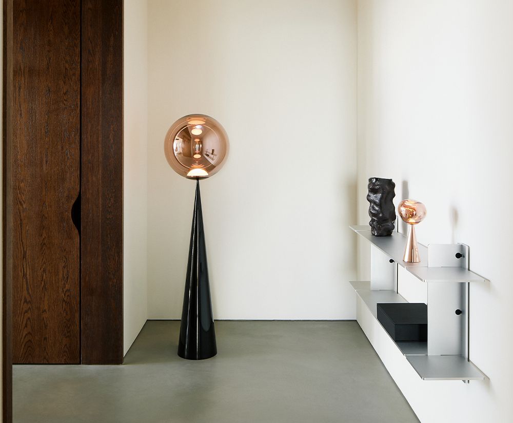 Stojaca lampa GLOBE FAT medená