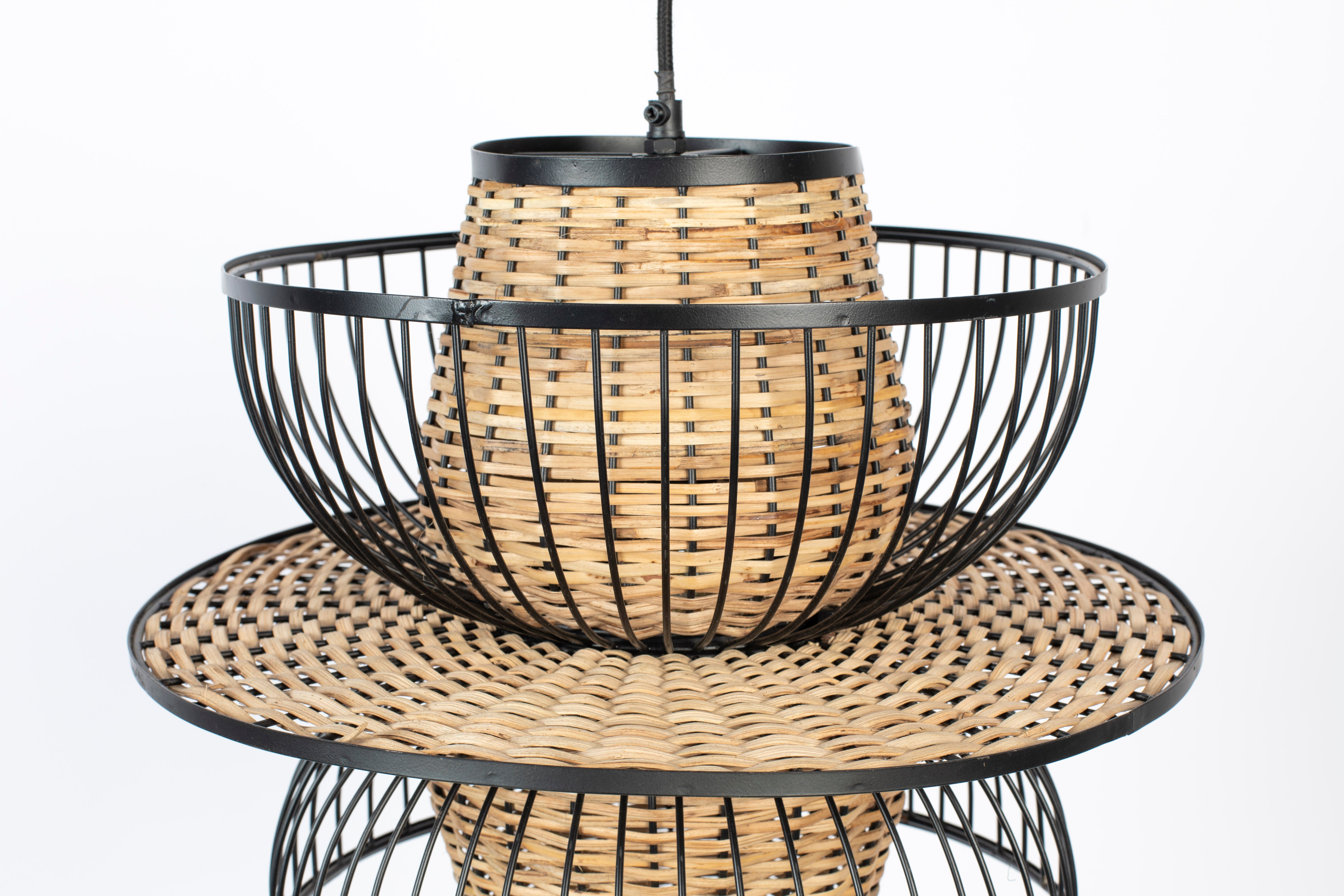 Závesná lampa CARMEN čierna s prírodným povrchom