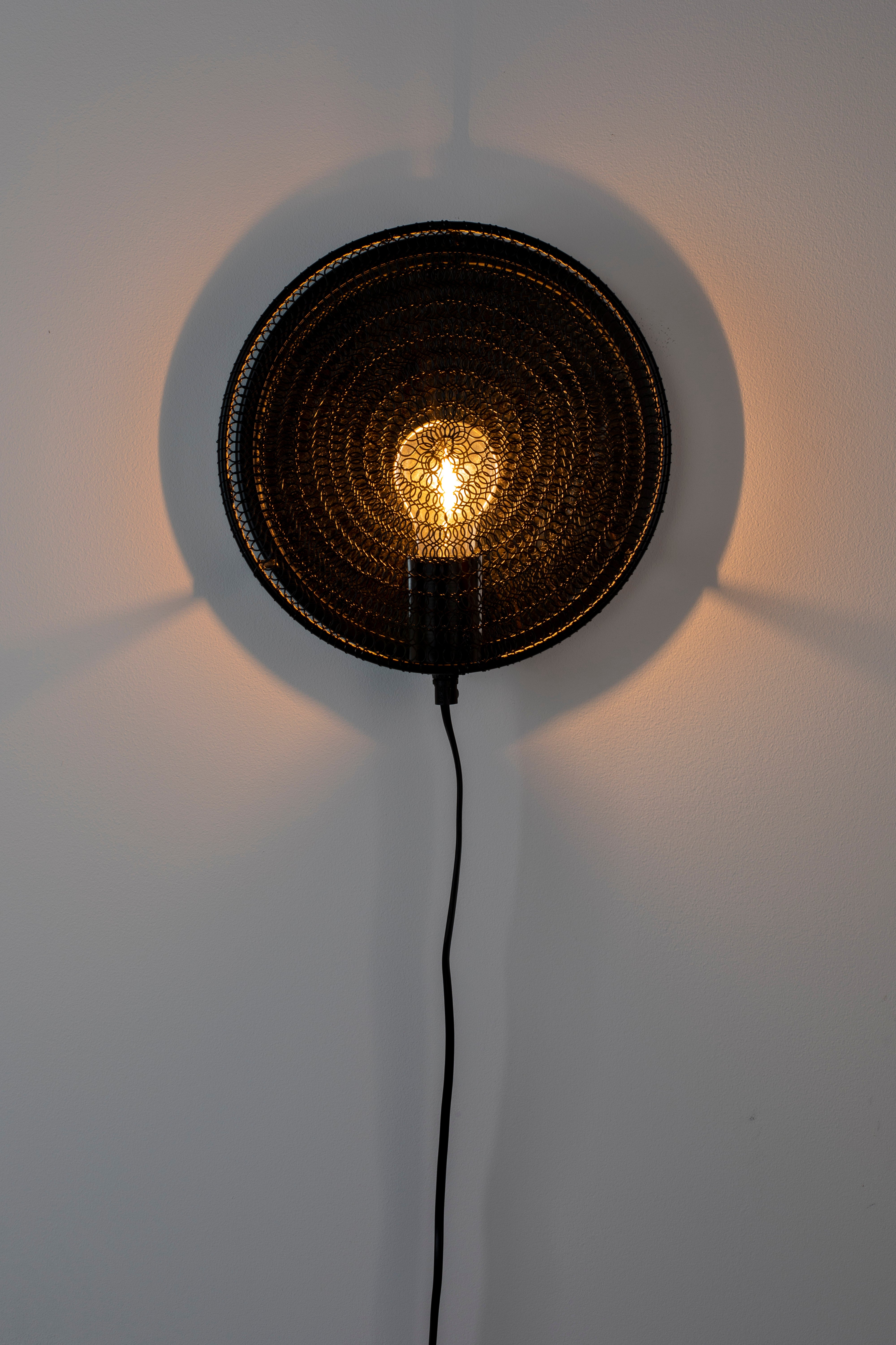LEA black wall lamp