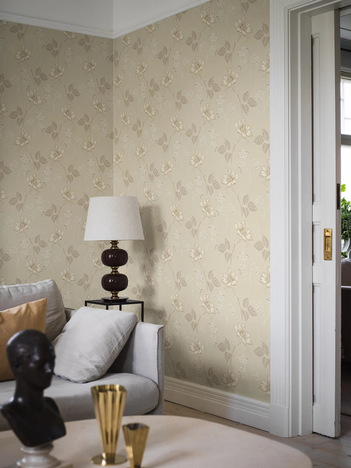 VALBORG Floral Pattern Wallpaper in Sand