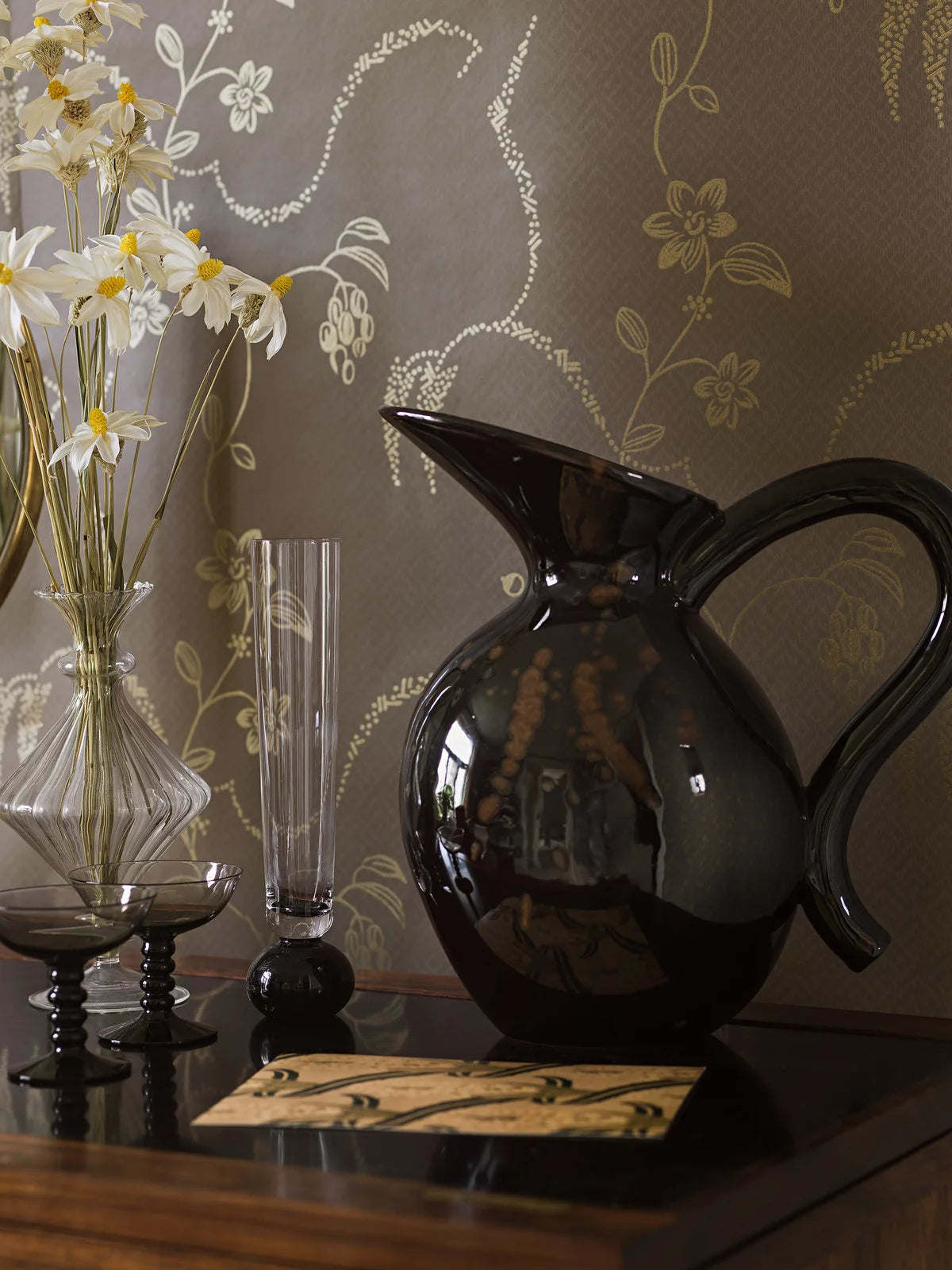ELSIE Brown Floral Pattern Wallpaper with Gold