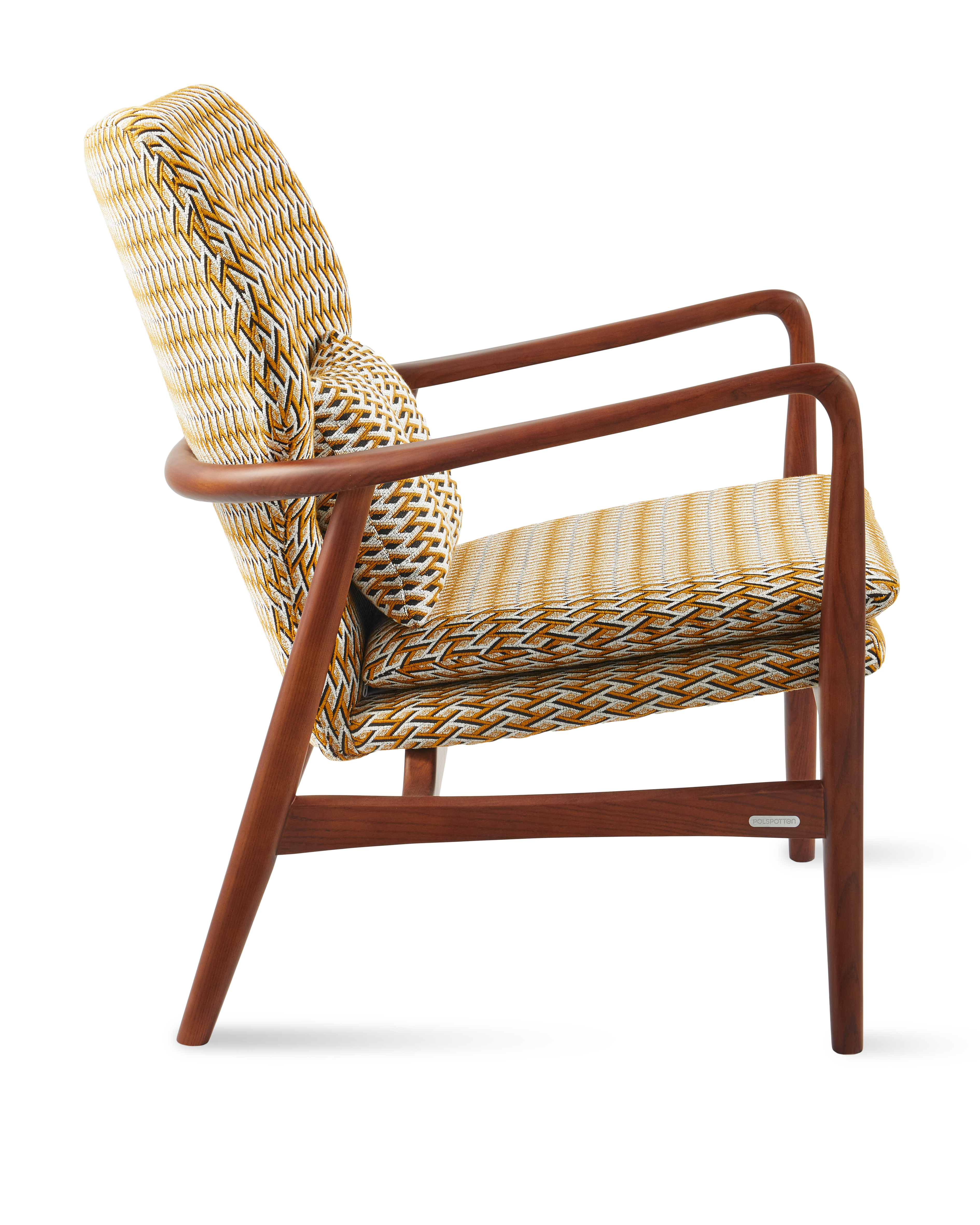 Fotel PEGGY orieškový s geometrickými vzormi a drevenou základňou