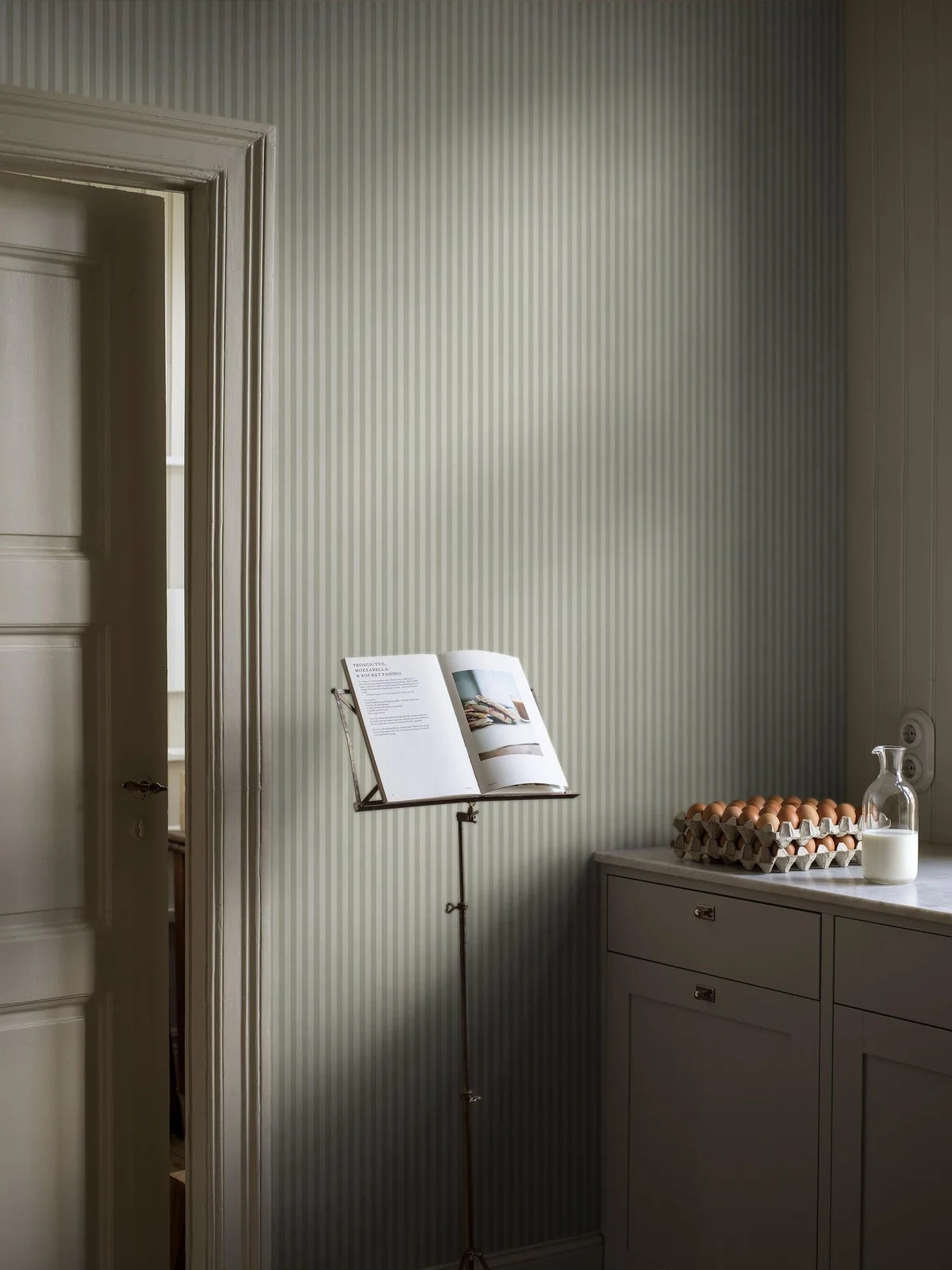 MÖLLE STRIPE Gray and Beige Striped Wallpaper