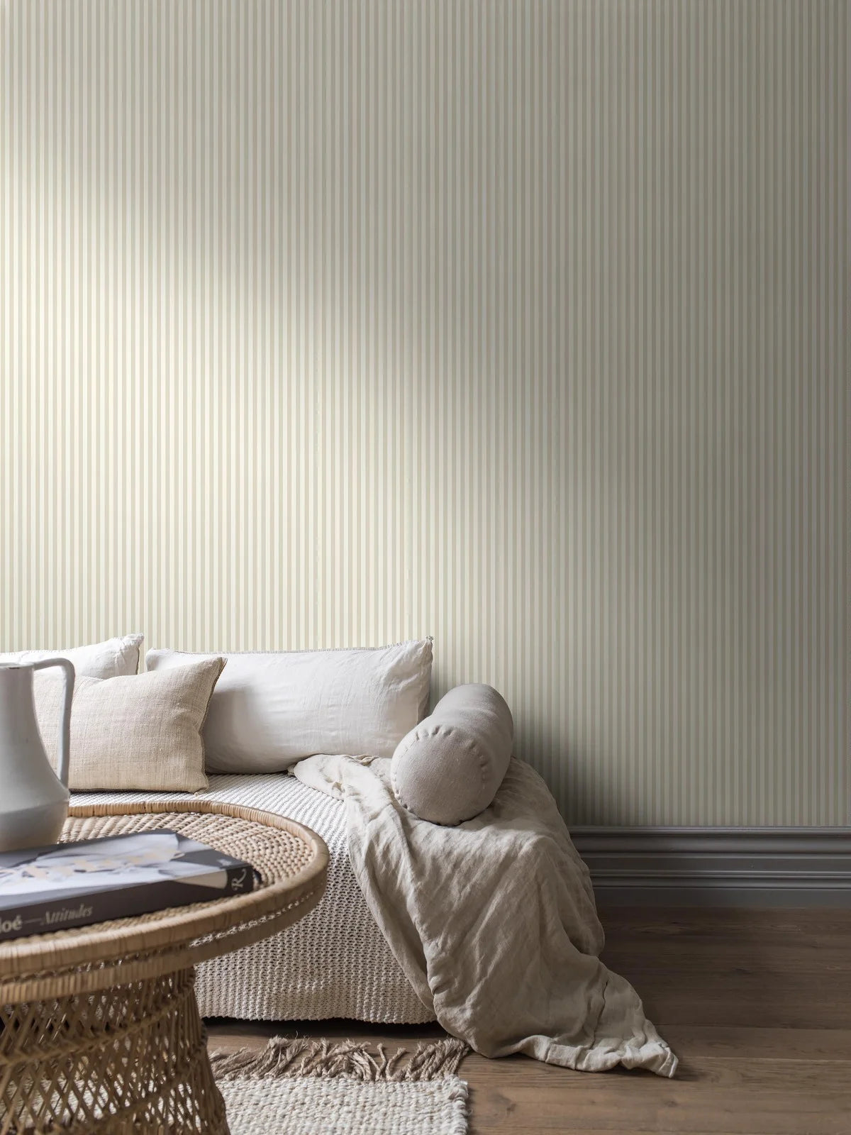 Tapeta s pruhmi MÖLLE STRIPE béžová s bielou