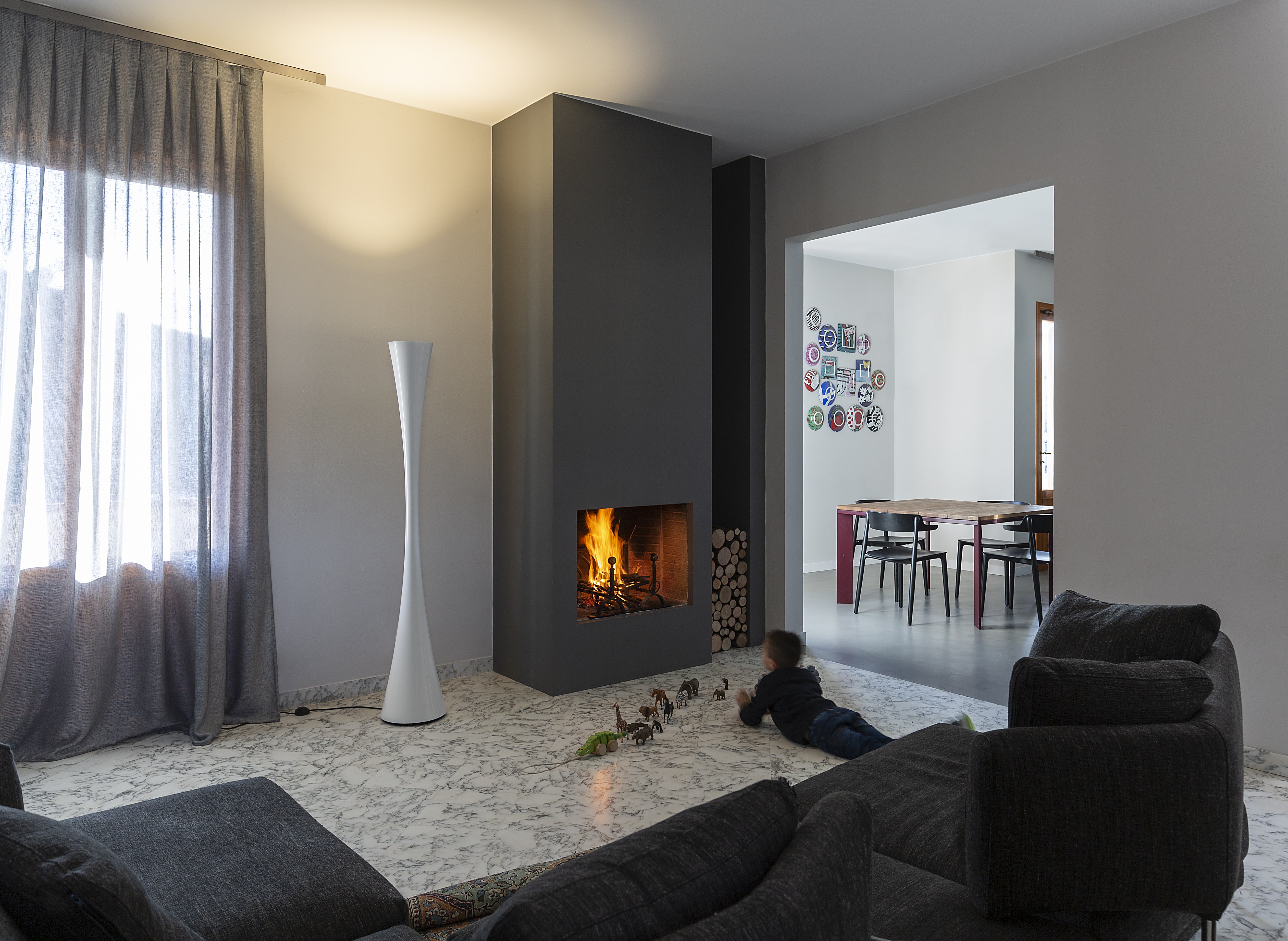BICONICA Floor Lamp in Glossy White