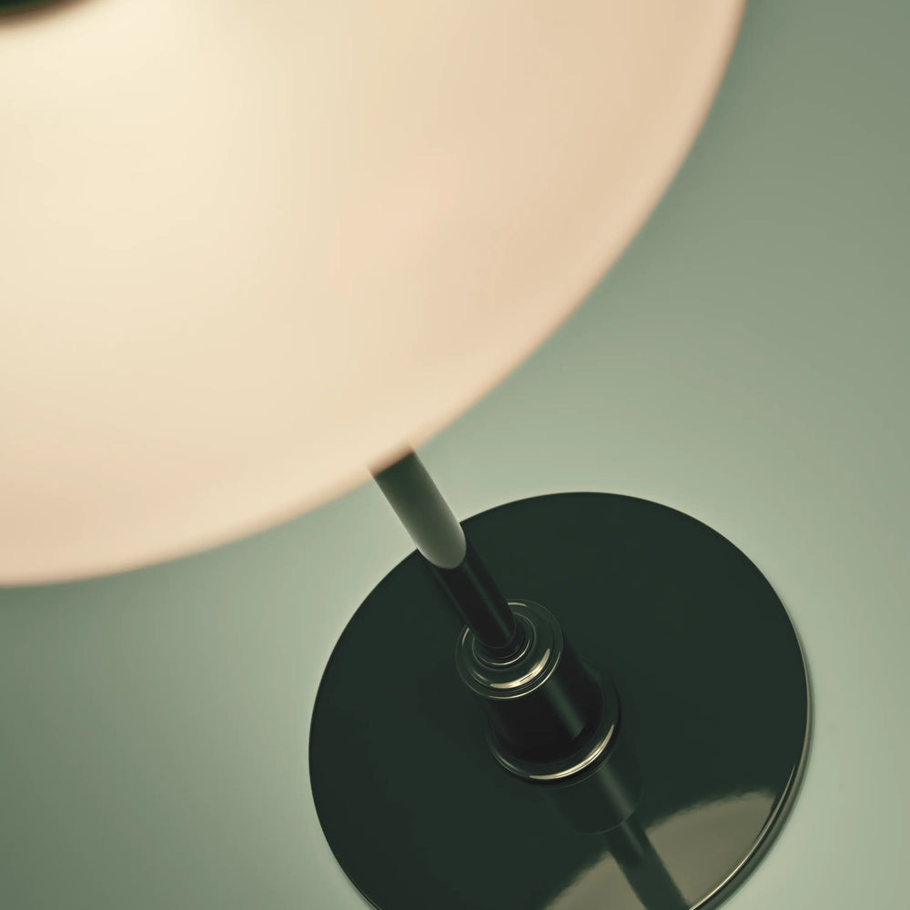 Stolná lampa PH 2/1 biela s tmavozeleným podstavcom