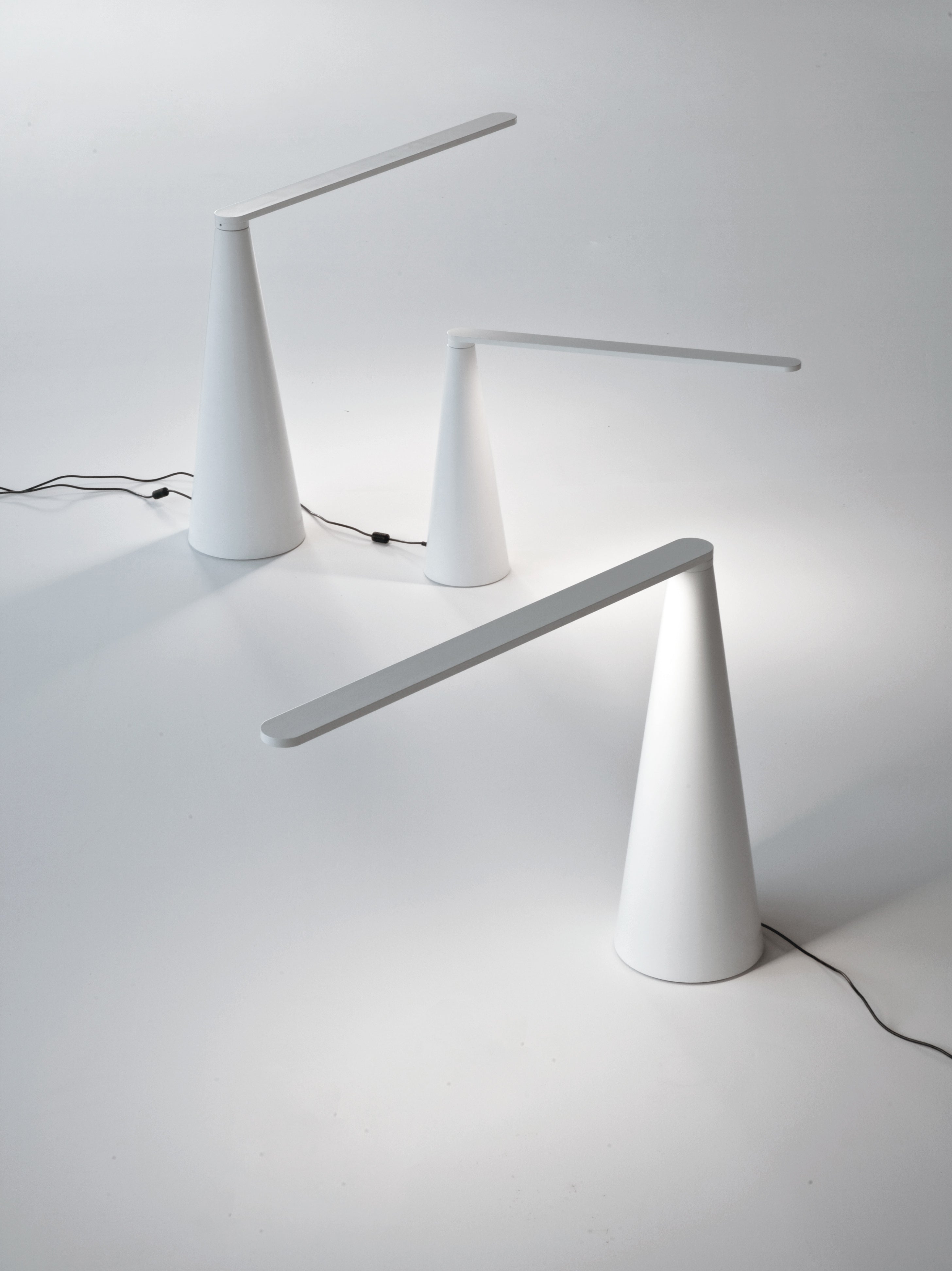 Stolná lampa ELICA lesklá biela