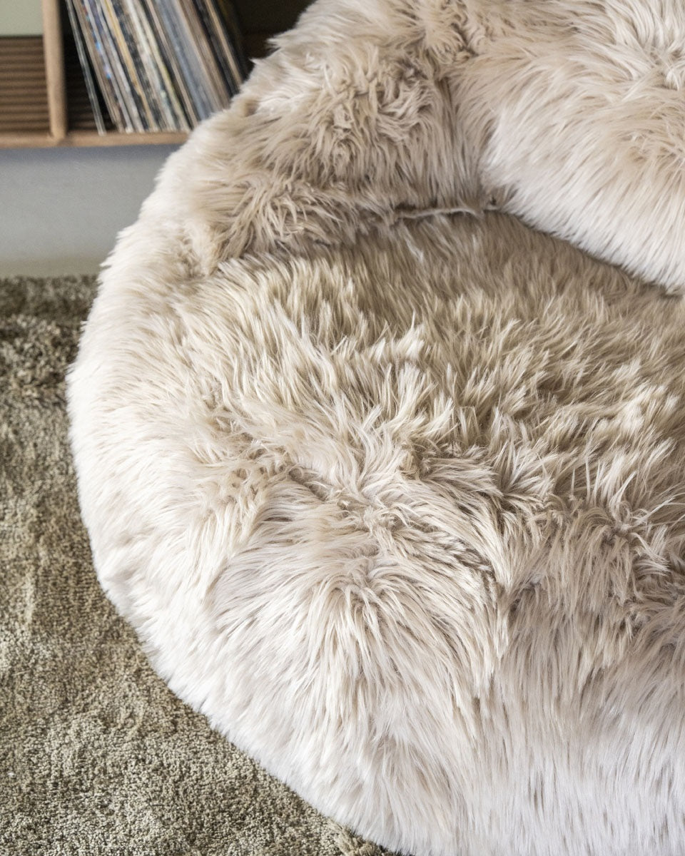 Fotel SNUZZLE beżowy – By Boo