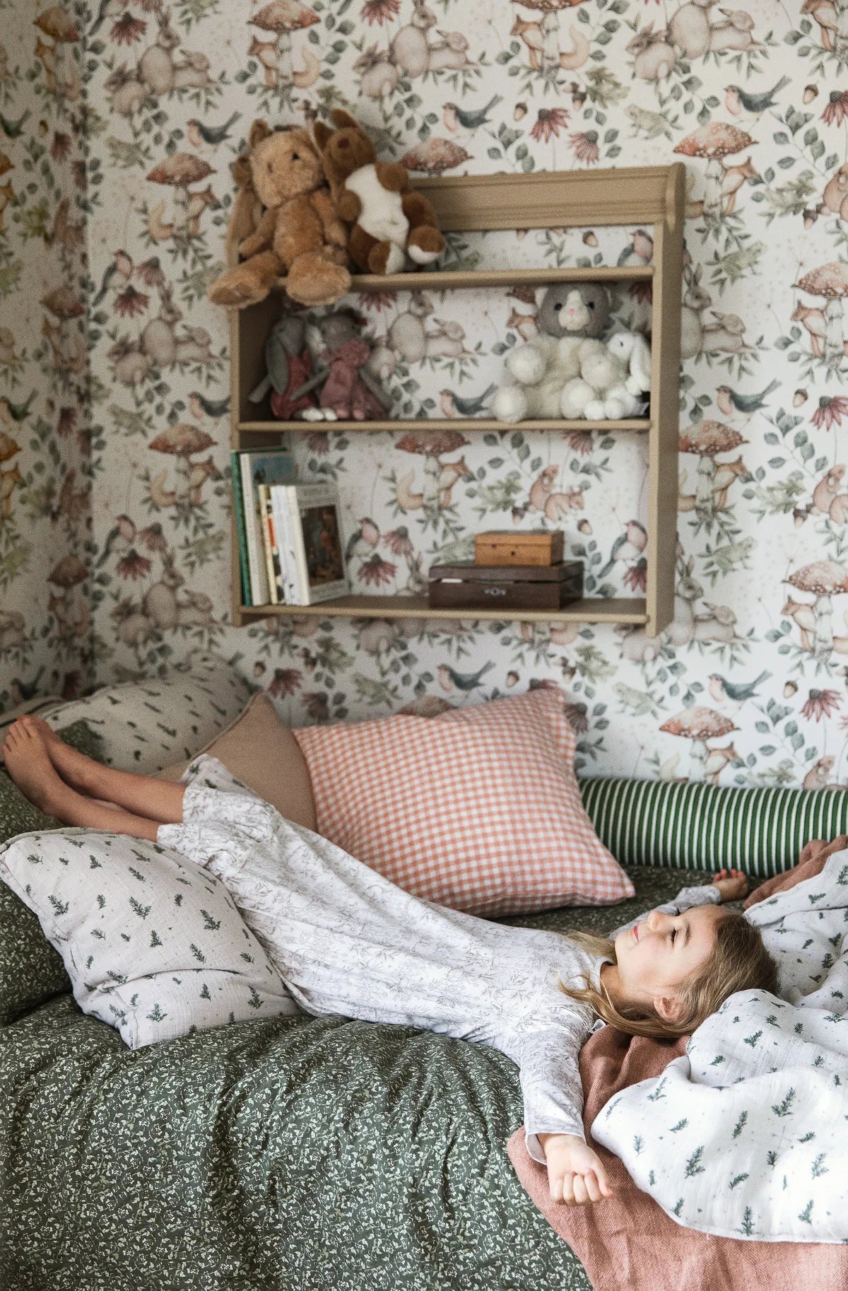 Detská tapeta so zvieracím motívom MINOU béžová