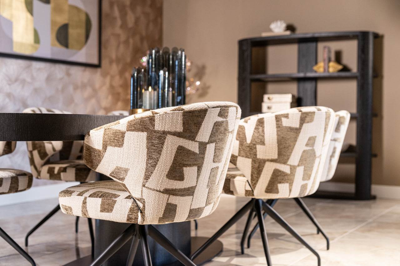 Otočné kreslo MILLY krémové s čiernym podstavcom