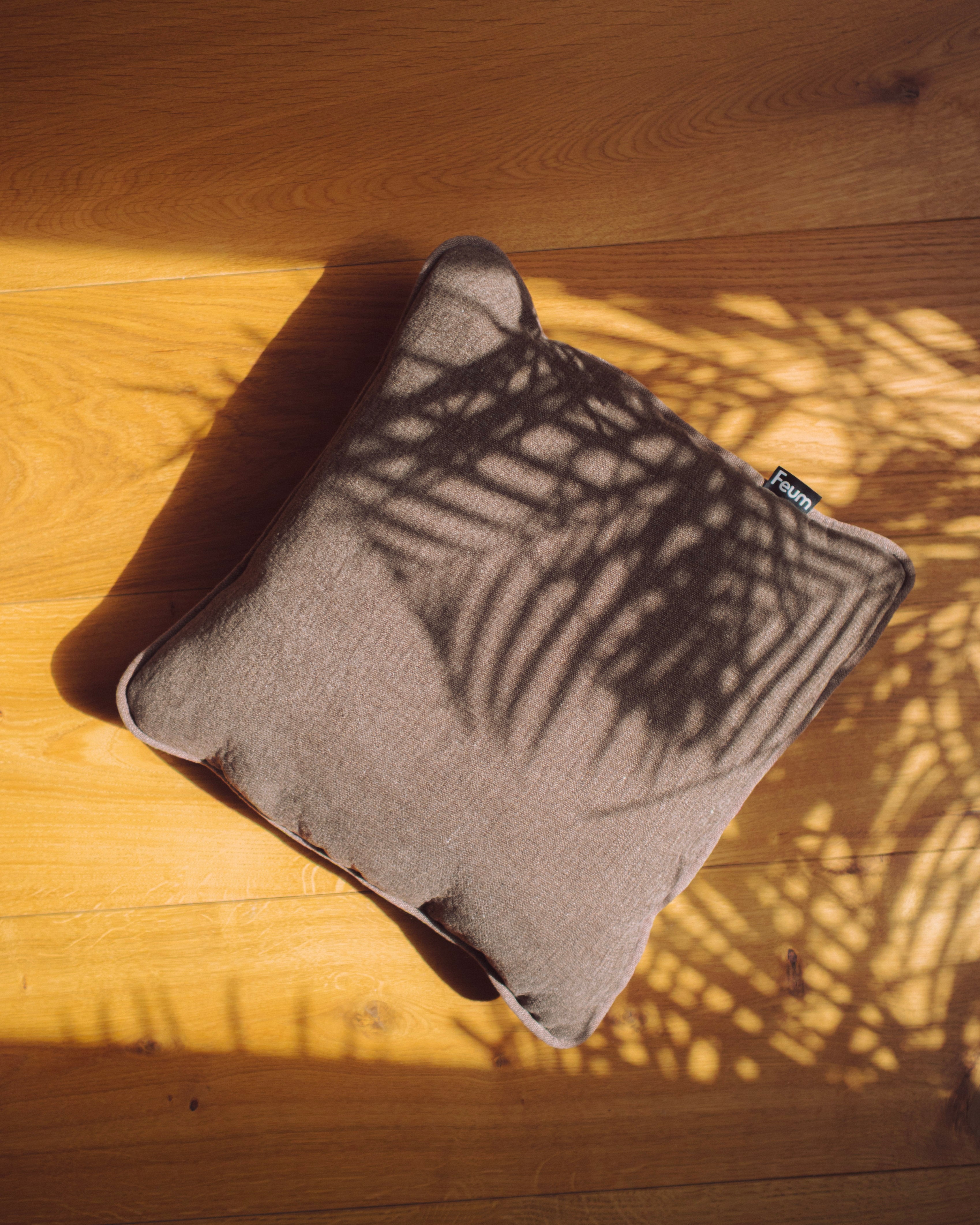 Vankúš MIU orechová hnedá