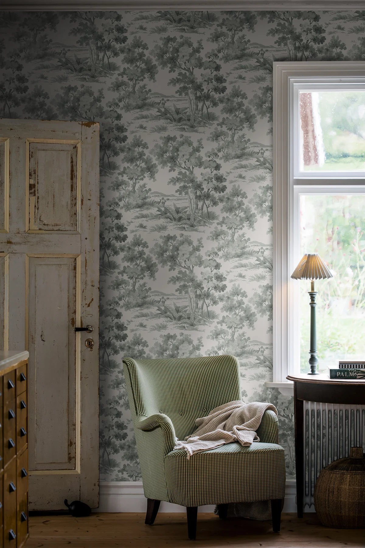 Tapeta z flizelínu s rastlinným vzorom VIDIEK RÁNO béžová so zelenou