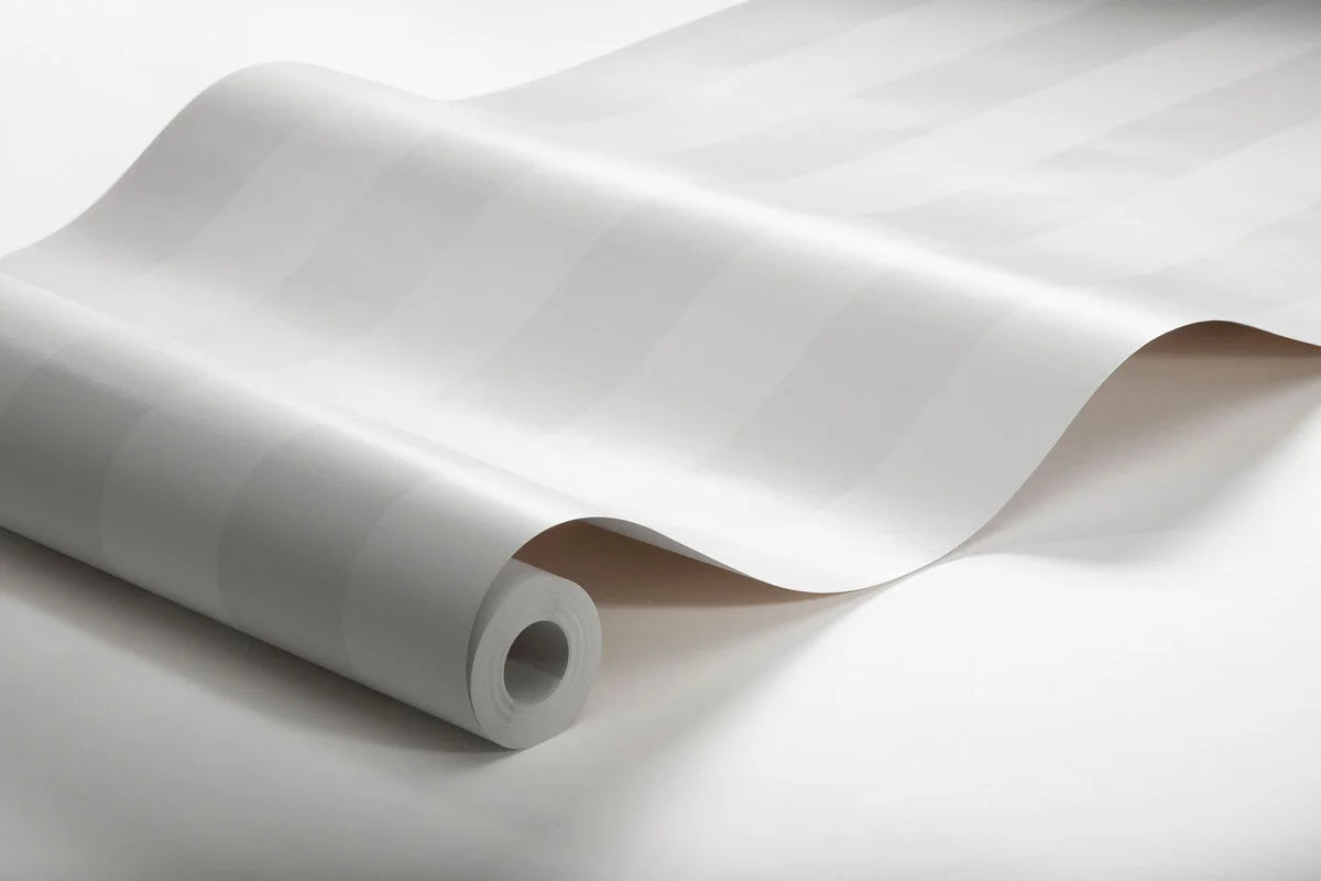 Tapeta z flizelínu papierová v pruhoch FALSTERBO STRIPE biela so šedou