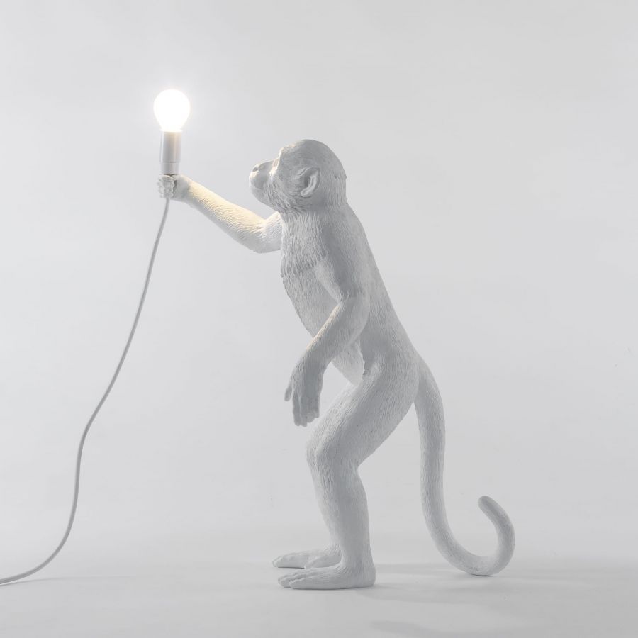 Stolná lampa MONKEY STANDING biela