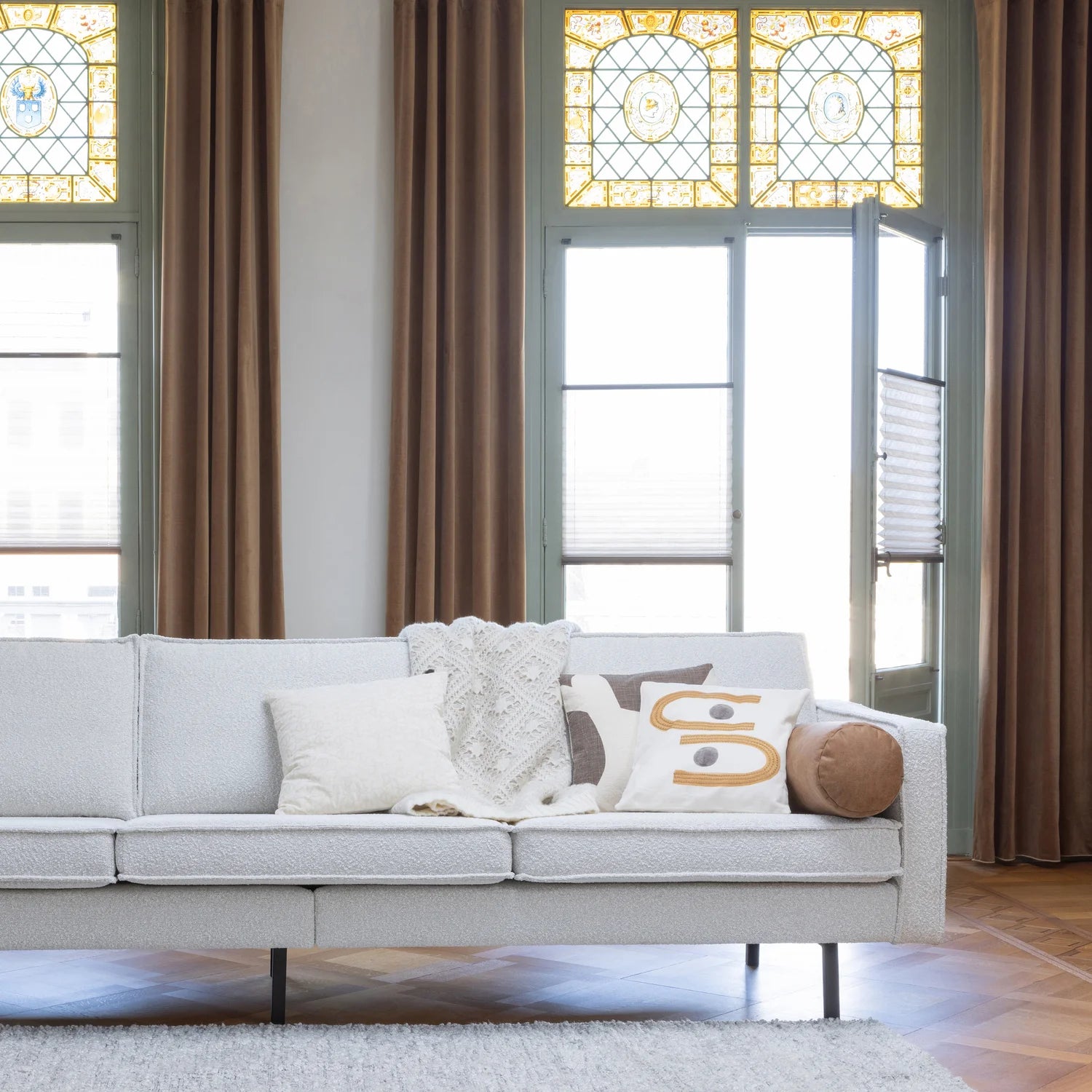 Sofa 3-osobová RODEO krémový bouclé