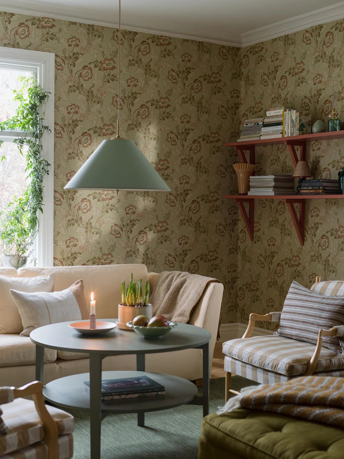 Non-woven paper wallpaper with a botanical pattern GÖTEBORG beige with green