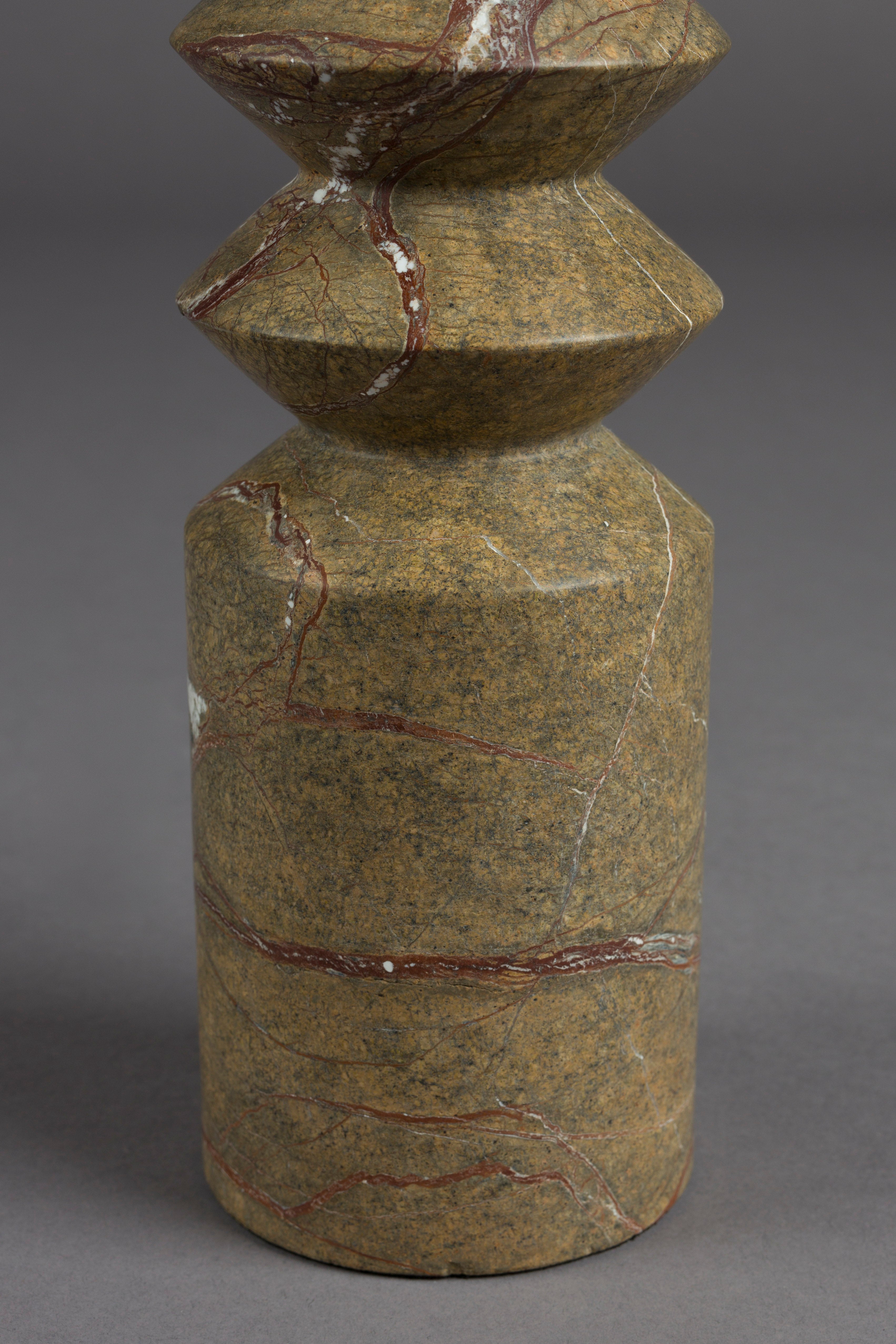 Sviečnik SATPURA hnedý mramor