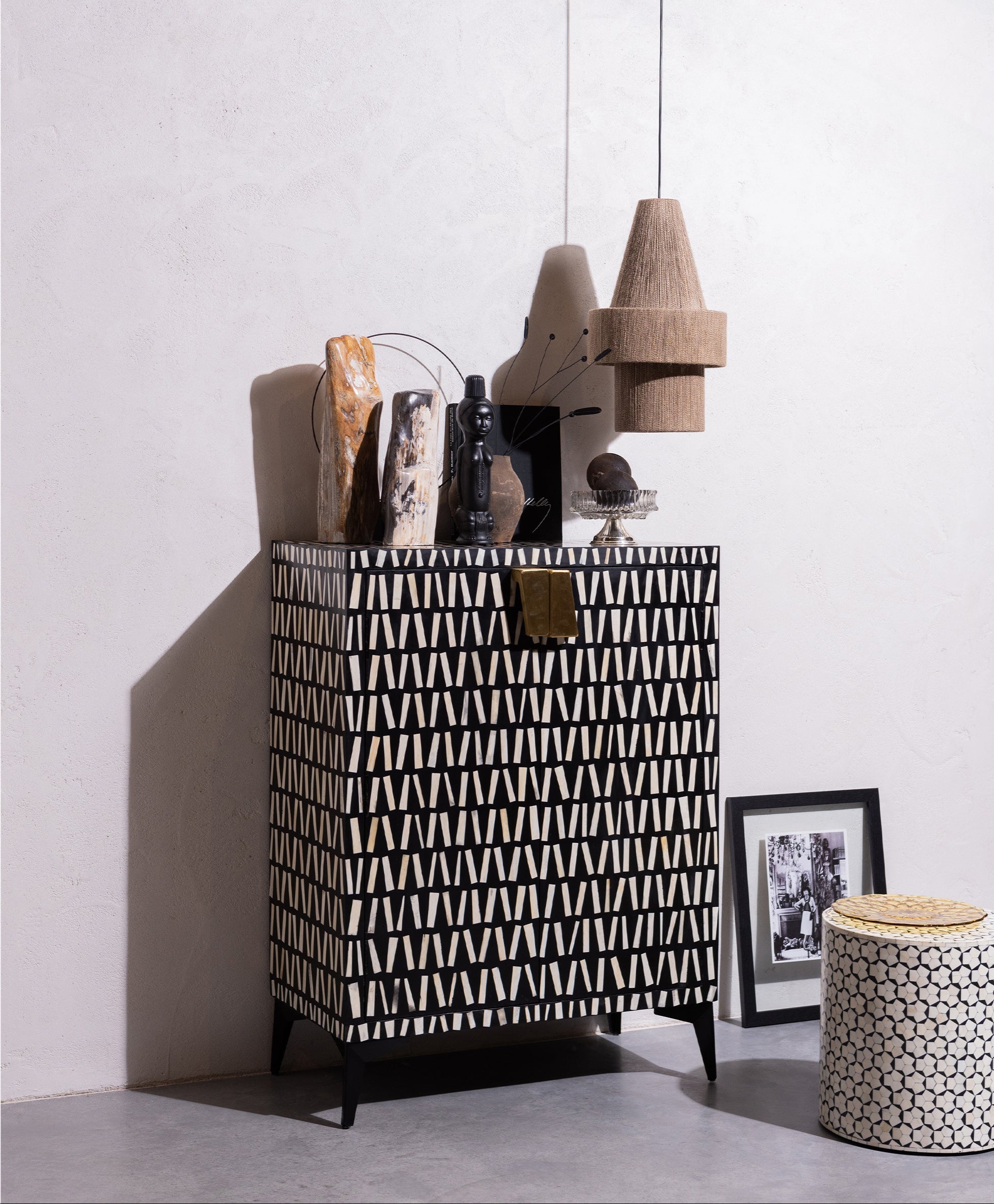 Neva white table with black