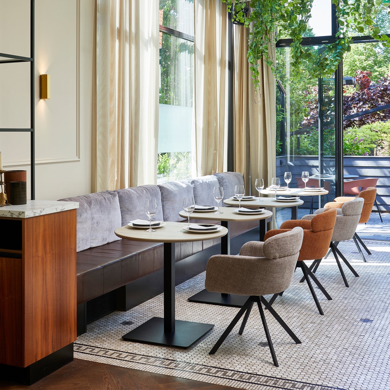 Otáčacie kreslo FENNE cínové