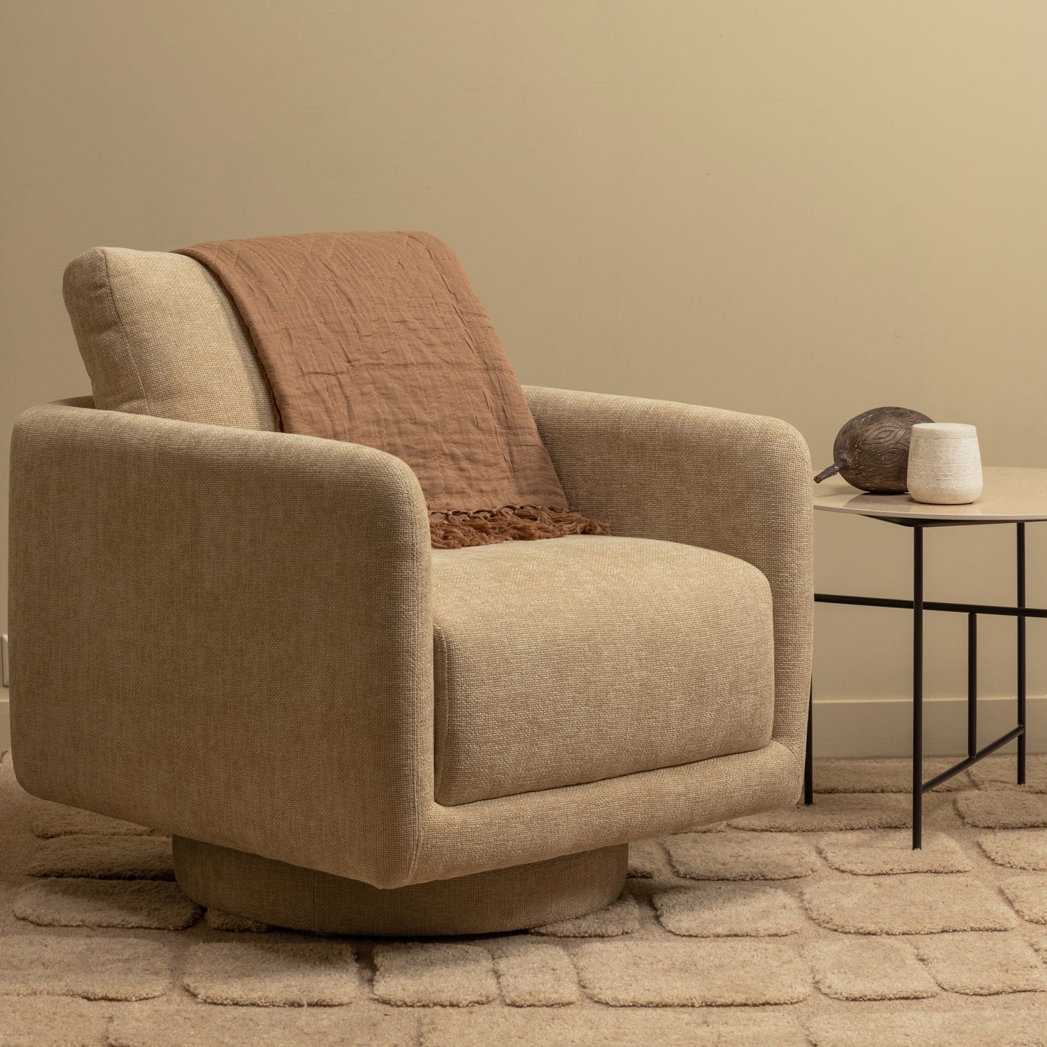 Beige Oscar rotary armchair