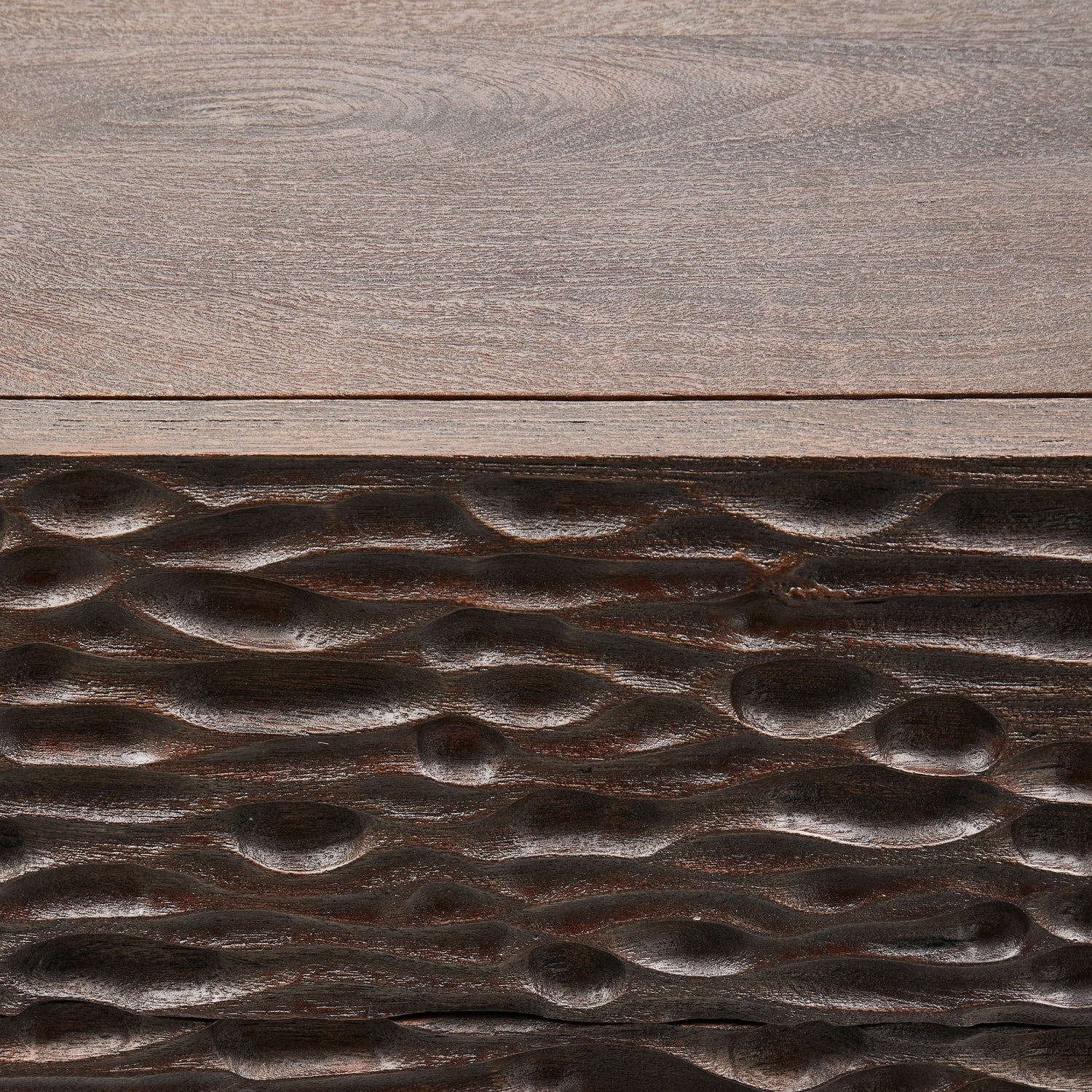 Stolík CRUMBLE z mangového dreva