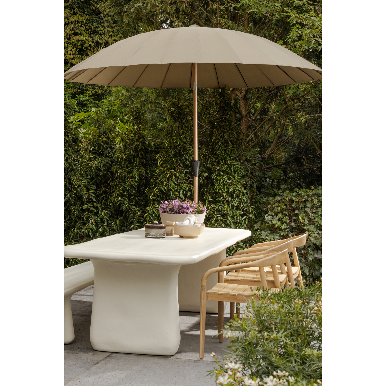 MONICA green garden parasol with beige base