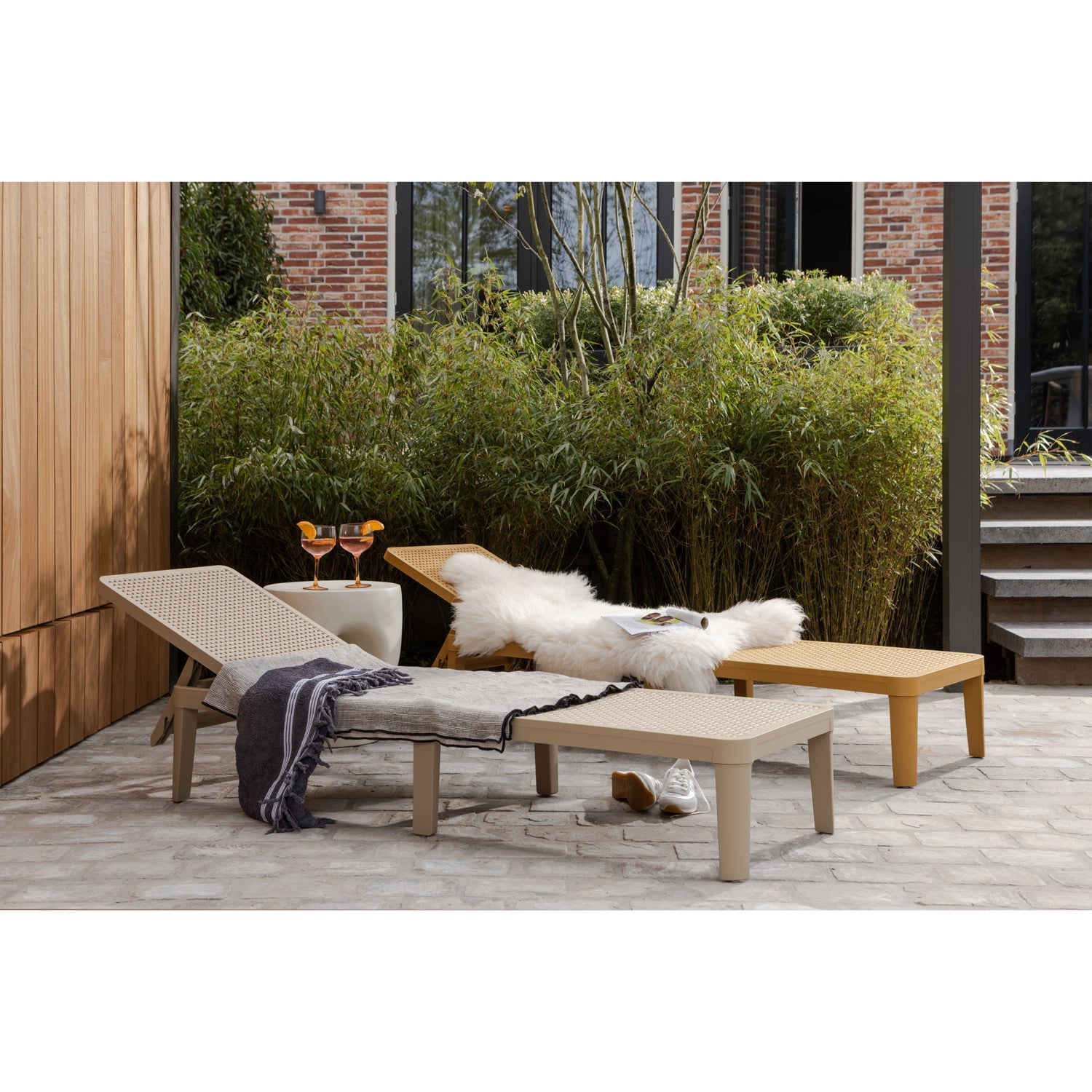 JINTE Honey Garden Lounger