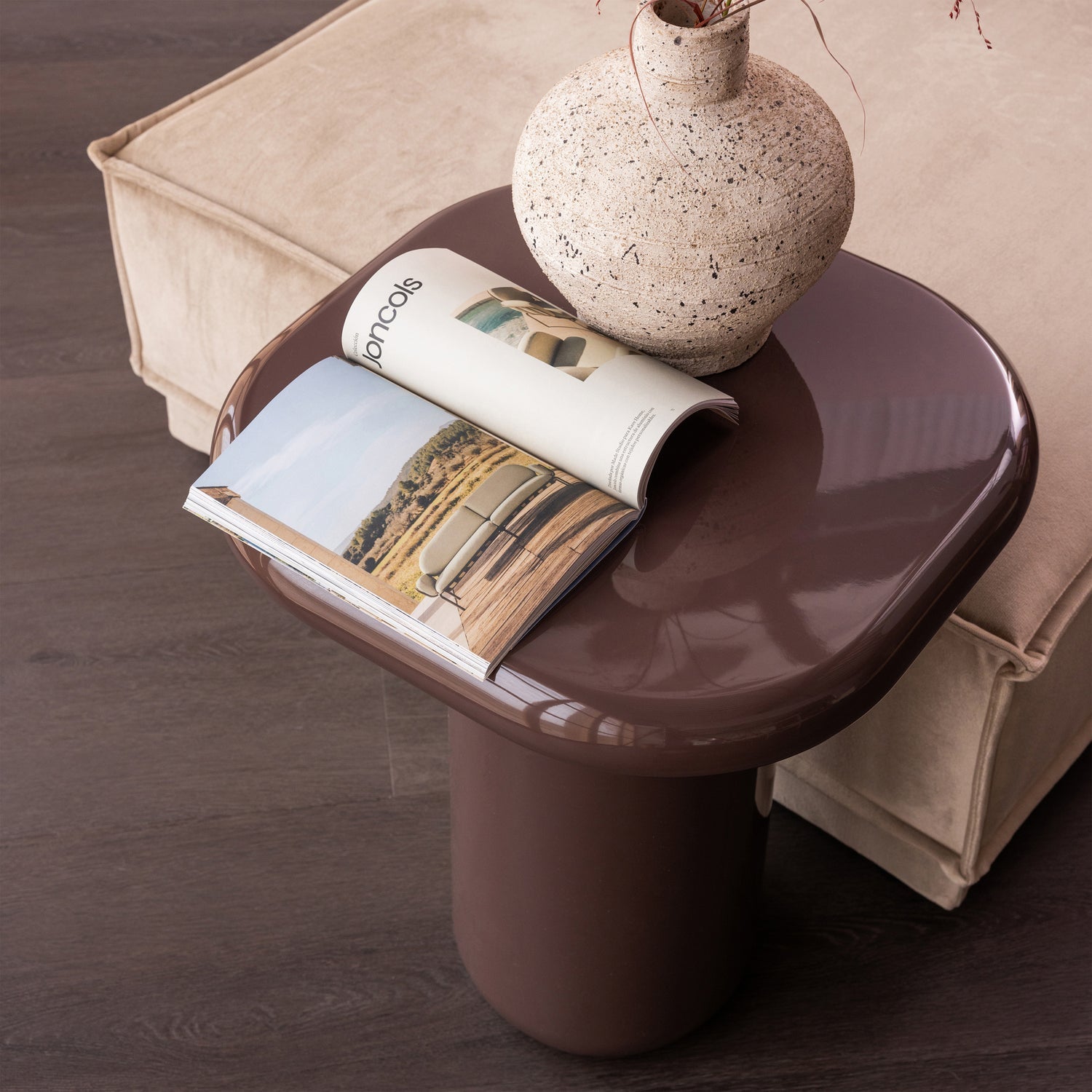 Bočný stolík ZAVA hnedý