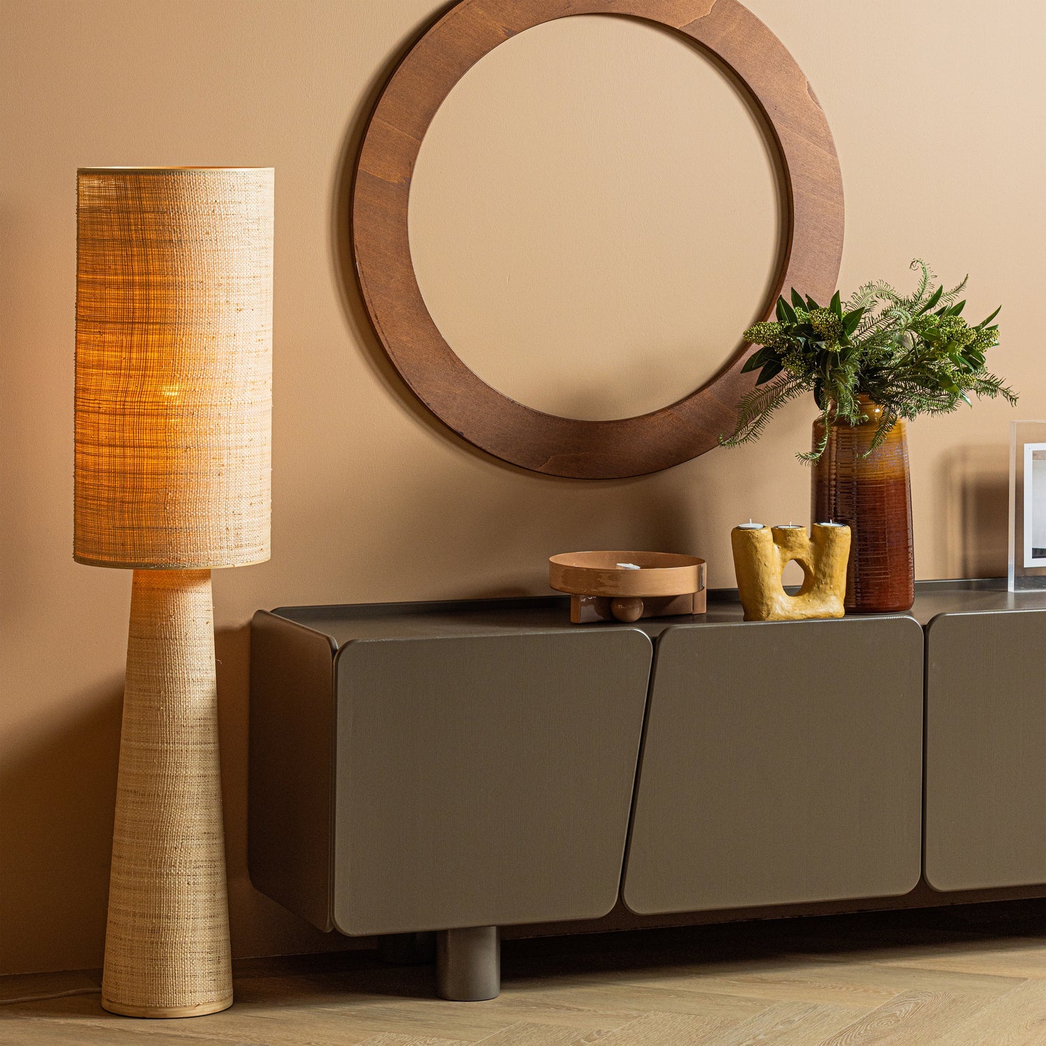 Podlahová lampa SYRO rafia