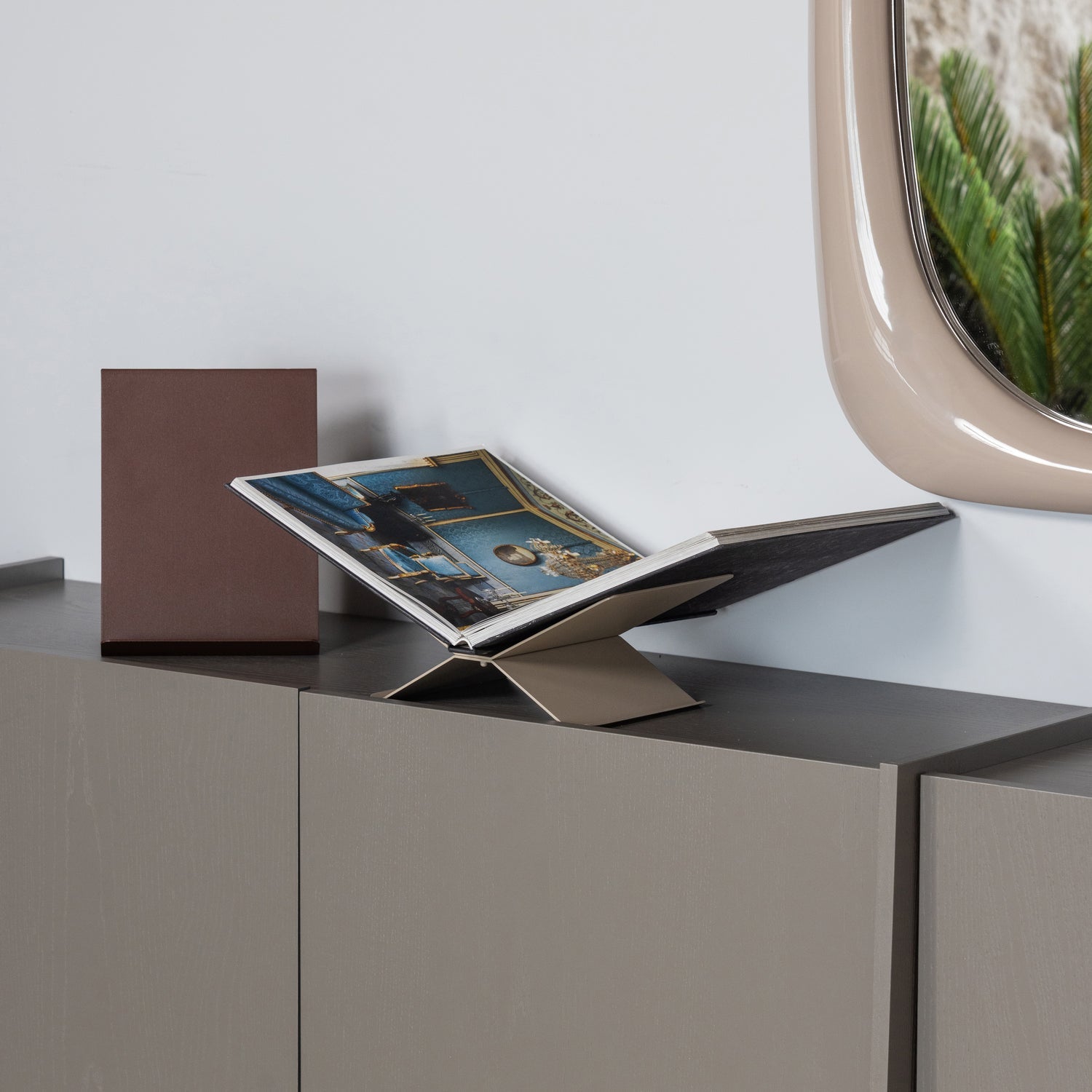 Vertical Book Stand BROOK brown