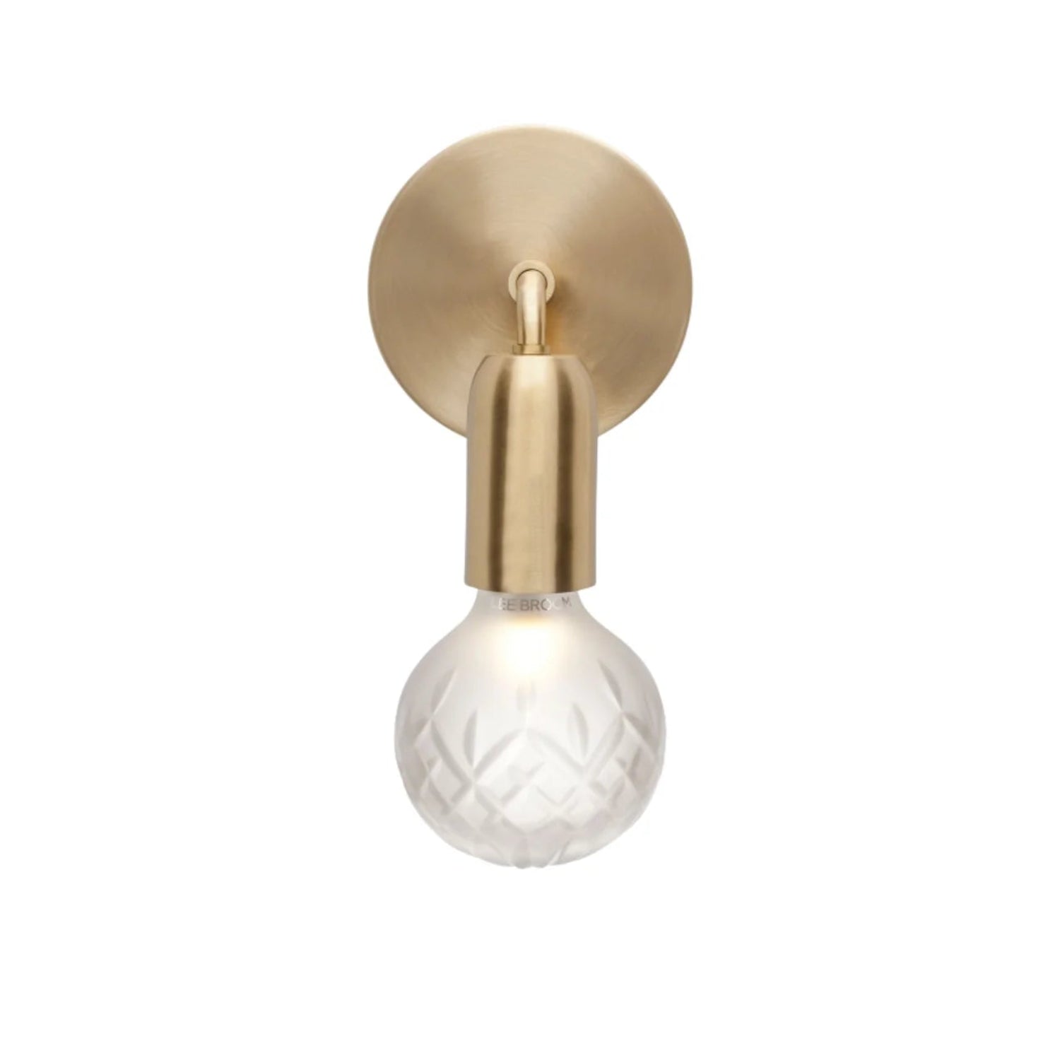 Nástenná lampa CRYSTAL BULB s matným skleneným kryštálom a mosadzným povrchom.