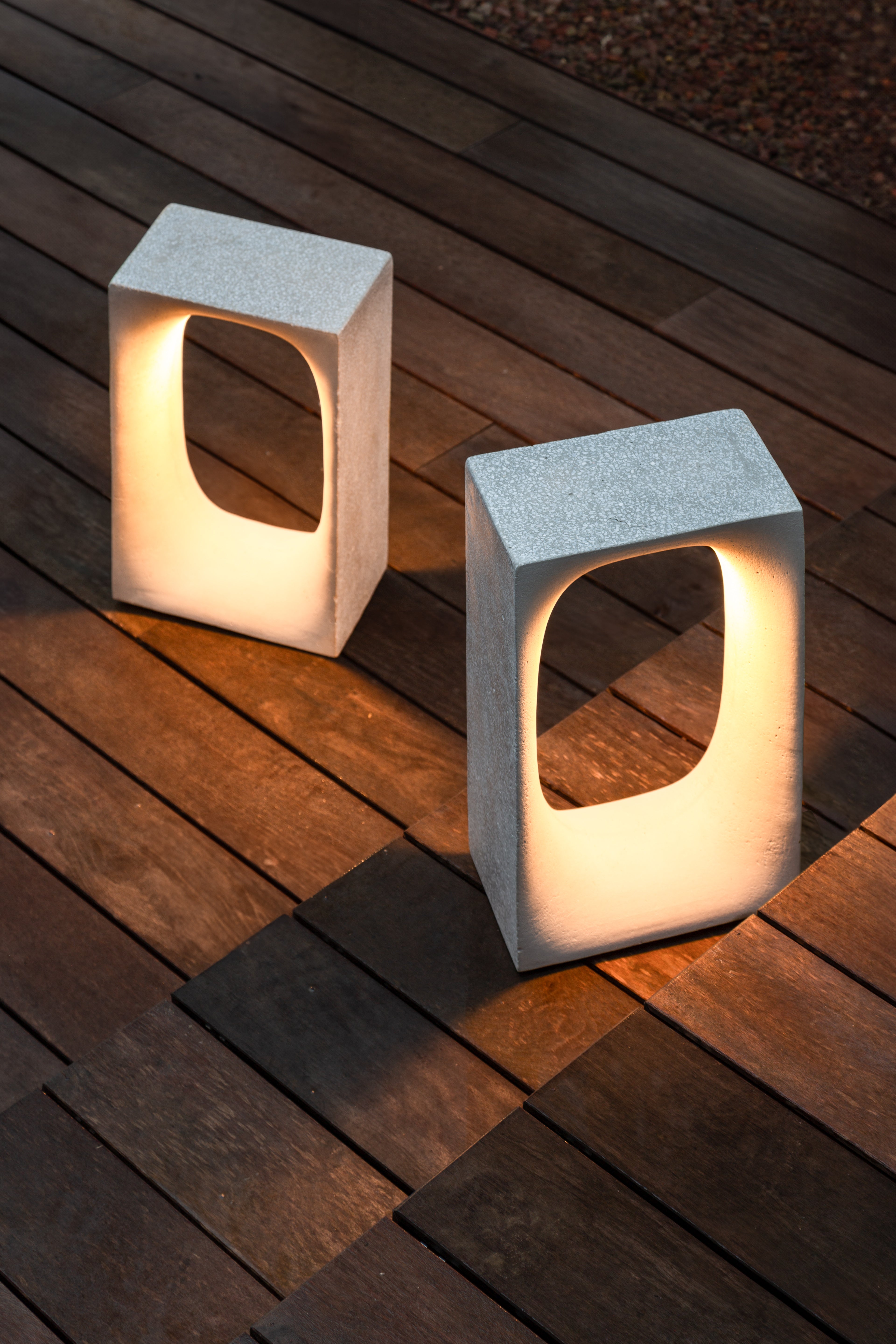 Lampa vonkajšia JAN šedý betón s mramorom