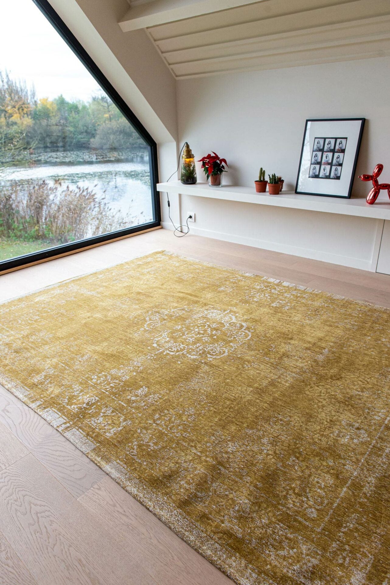Medallon Spring Moss rug yellow