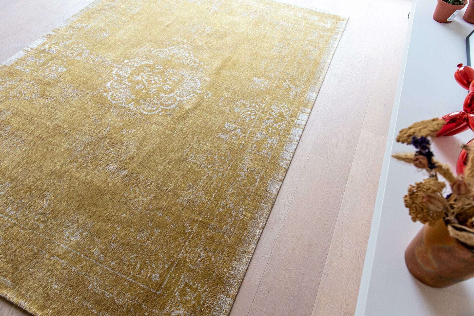 Medallon Spring Moss rug yellow