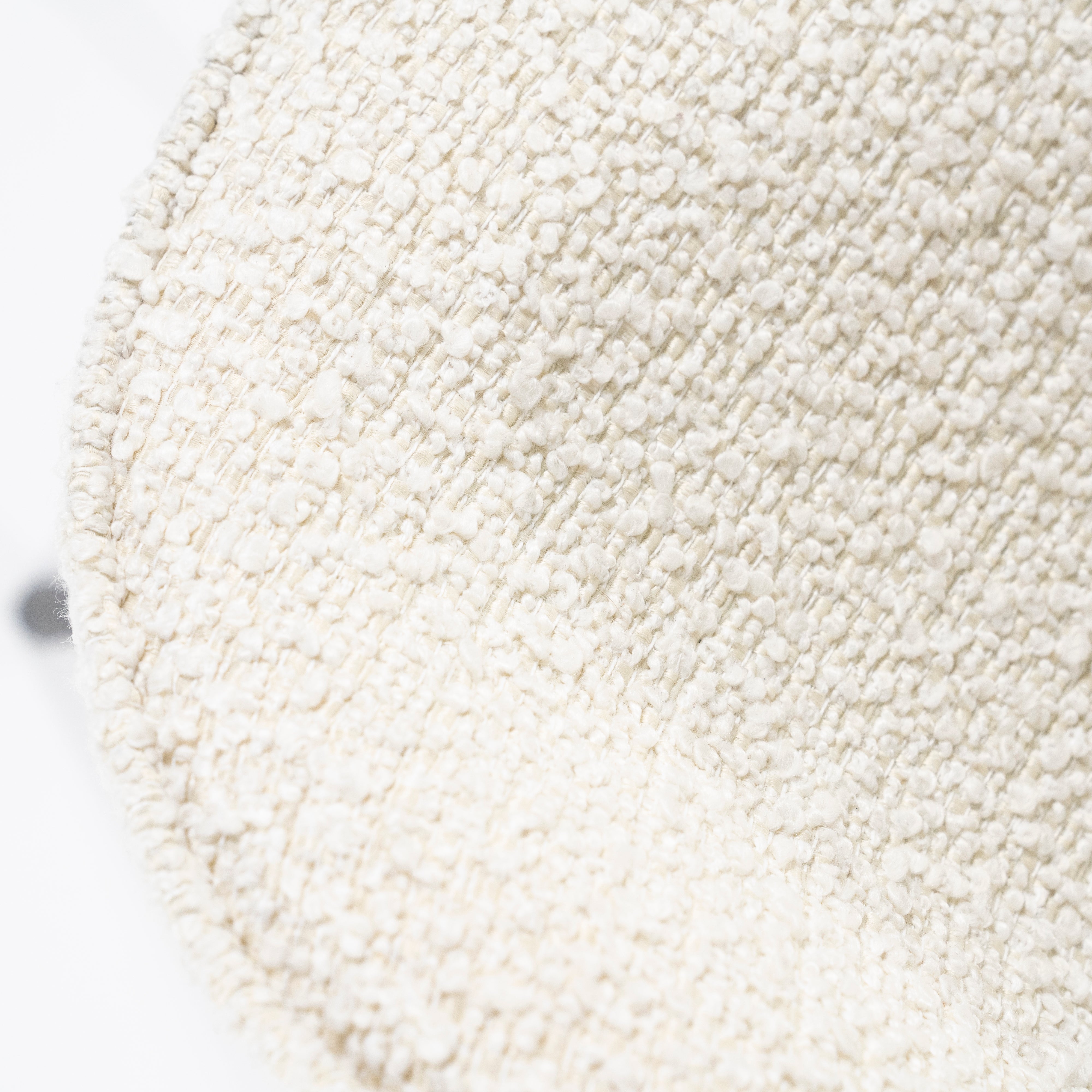 Stolička TESS krémová s čiernym podstavcom