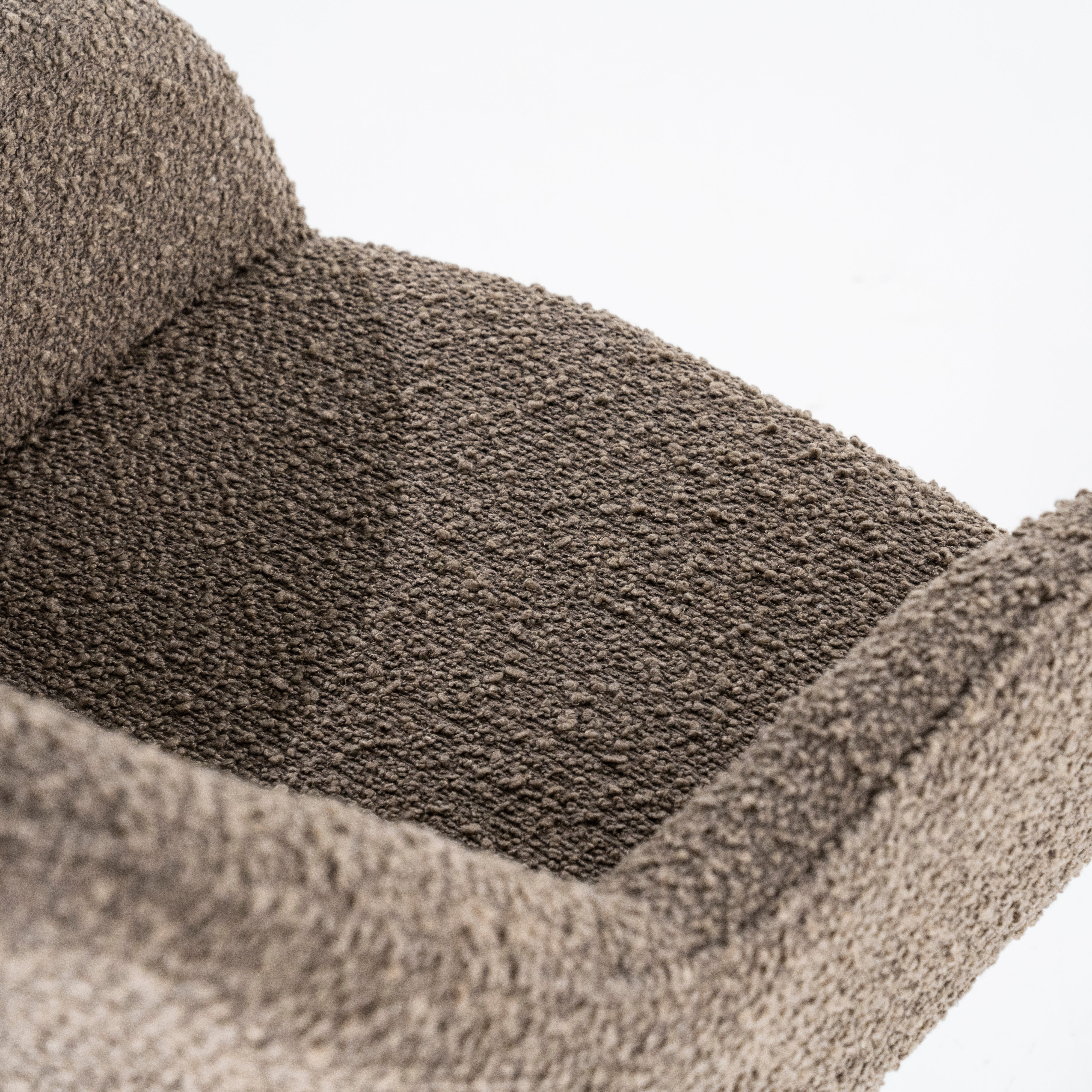 Stolička FABIO tmavohnedá s čiernym podstavcom