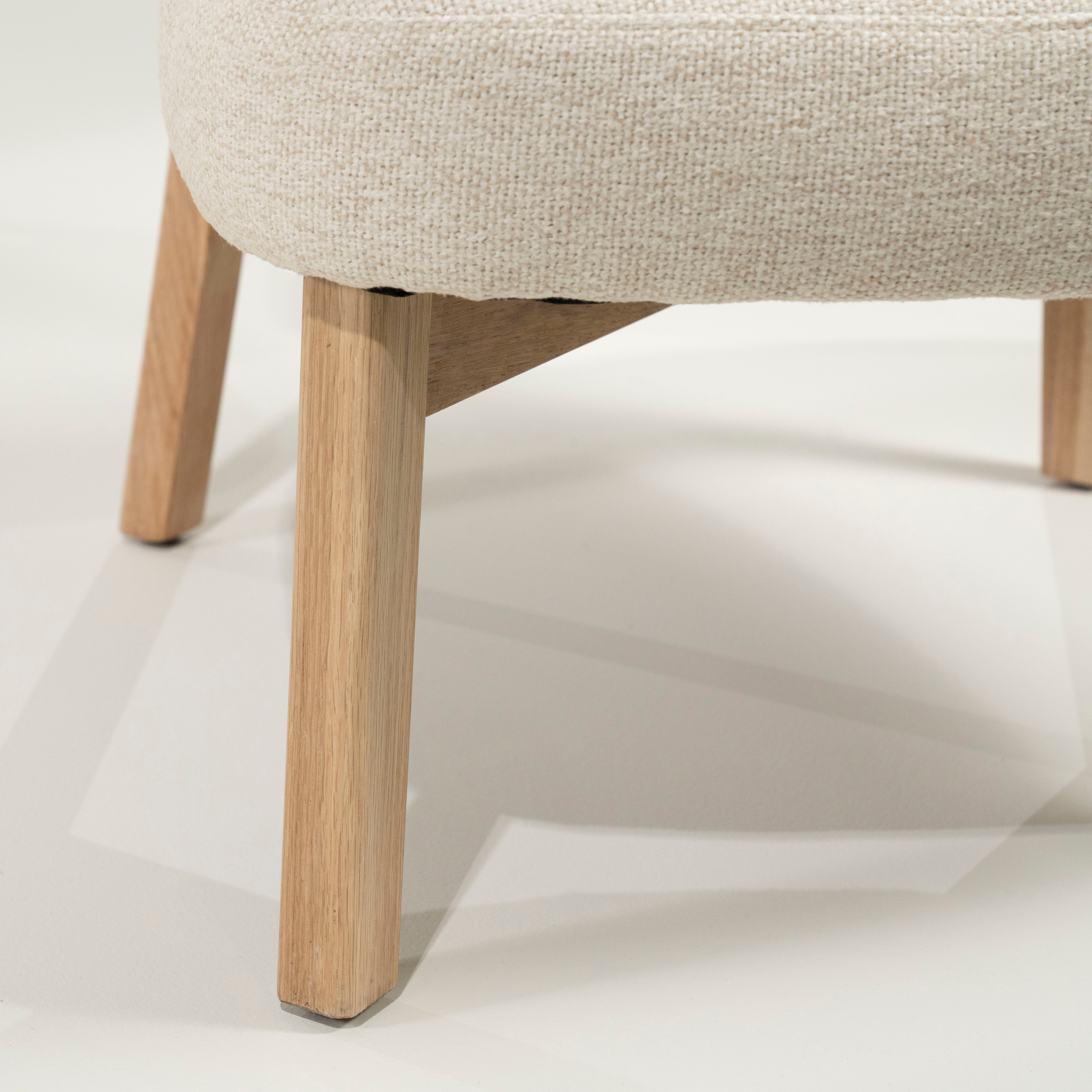 MIKKY Armchair in Light Beige with Light Wooden Base