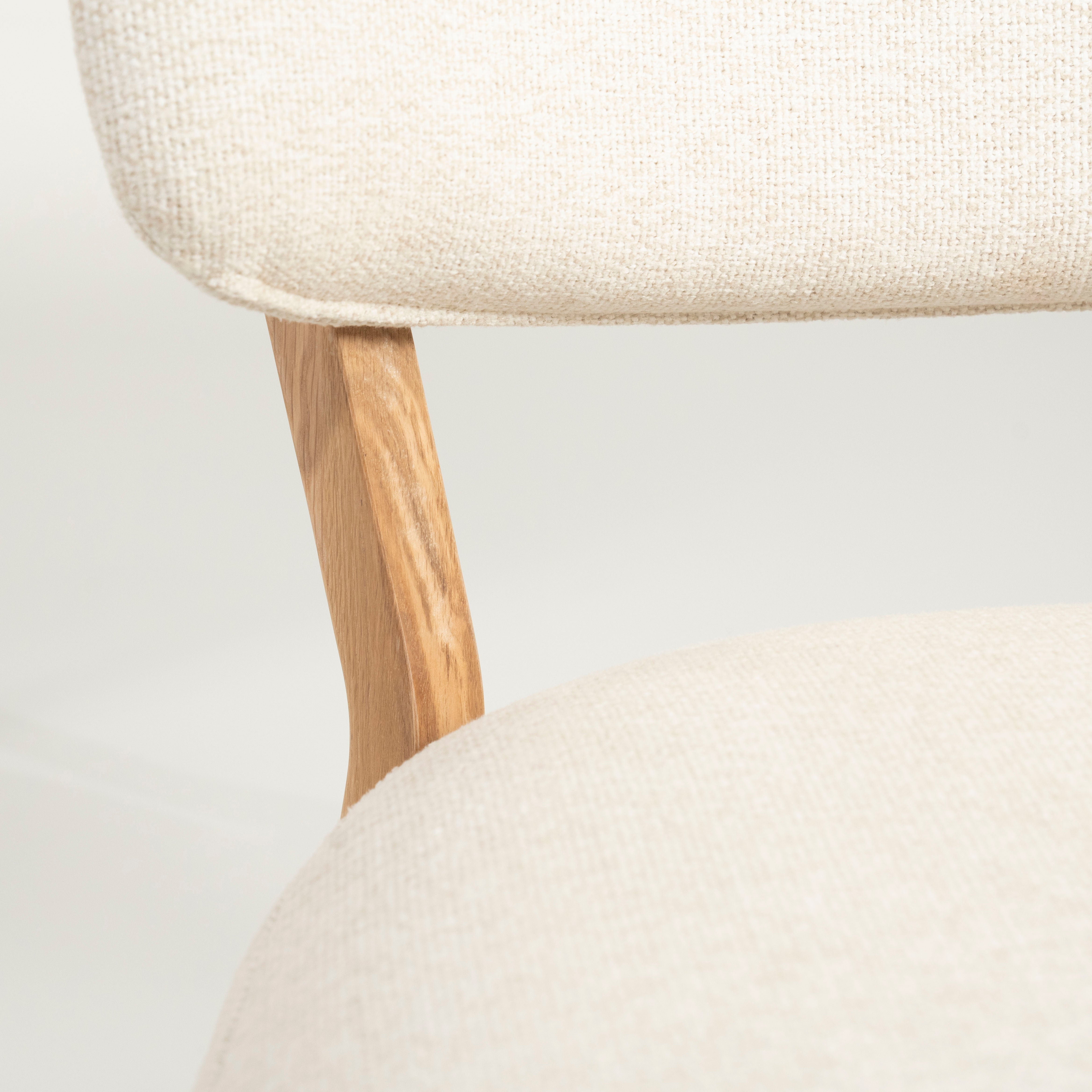 MIKKY Armchair in Light Beige with Light Wooden Base