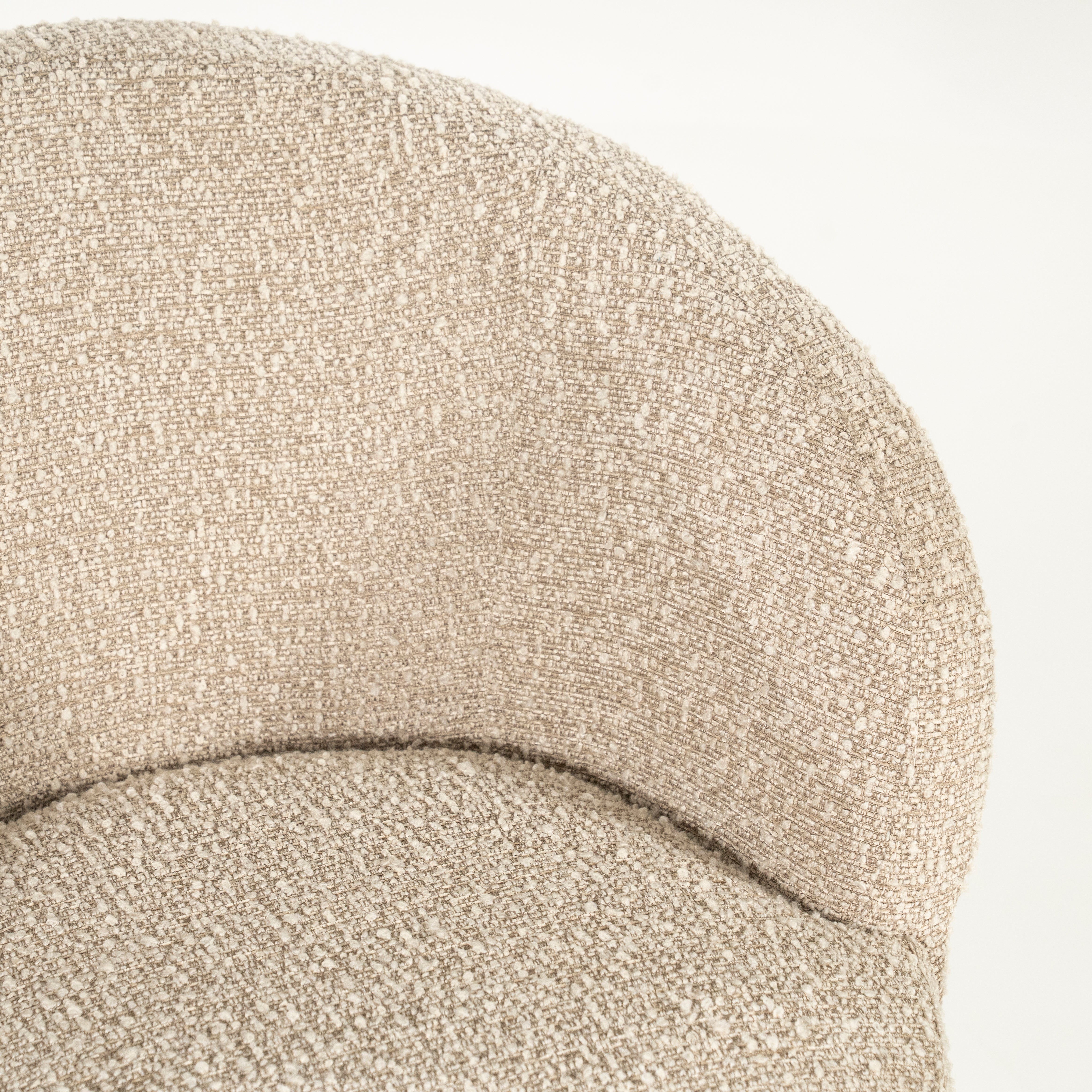 Krzesło obrotowe LIVIA beżowy z drewnianą podstawą