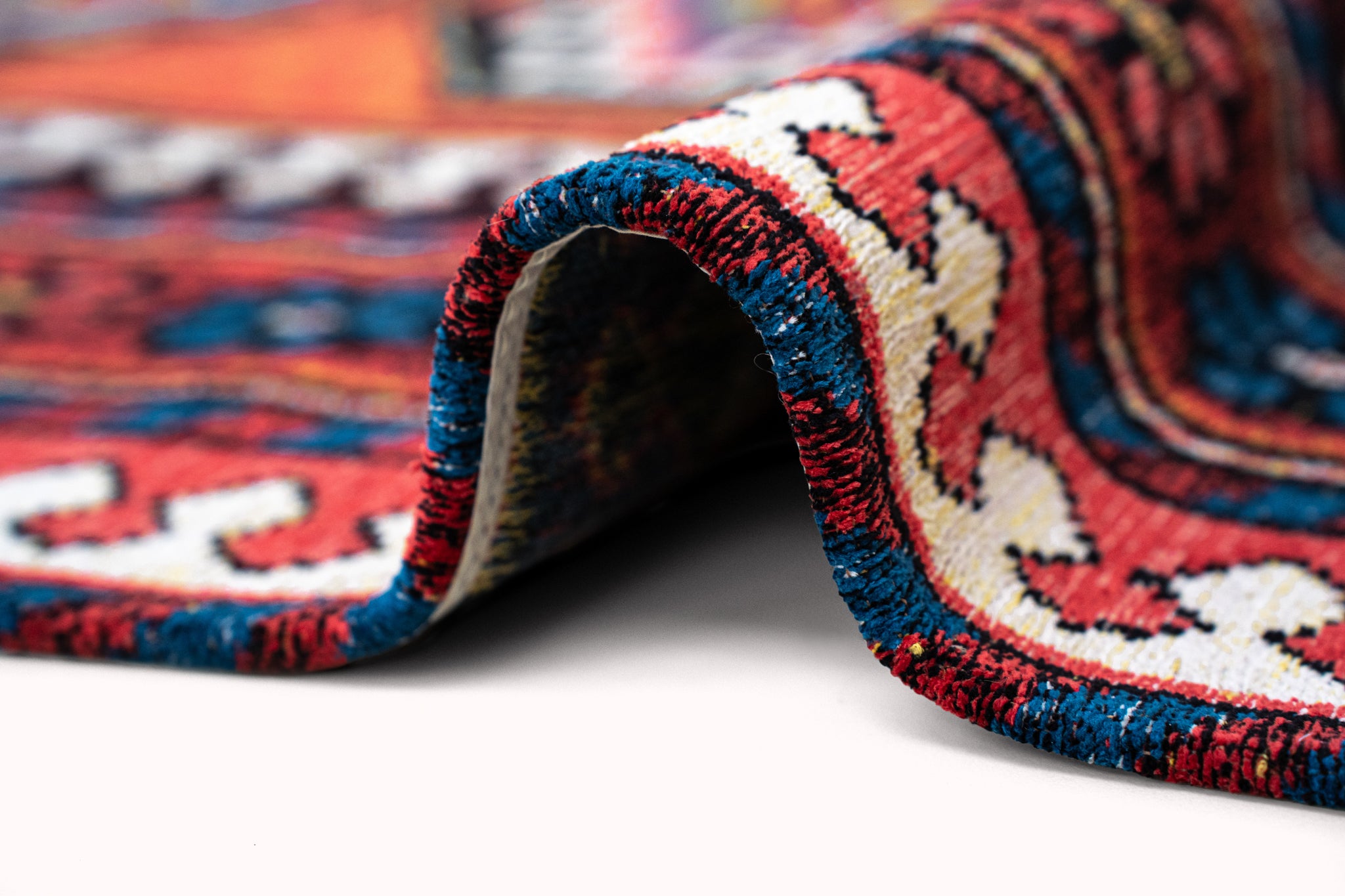 ANTALIA RED MIX rug red