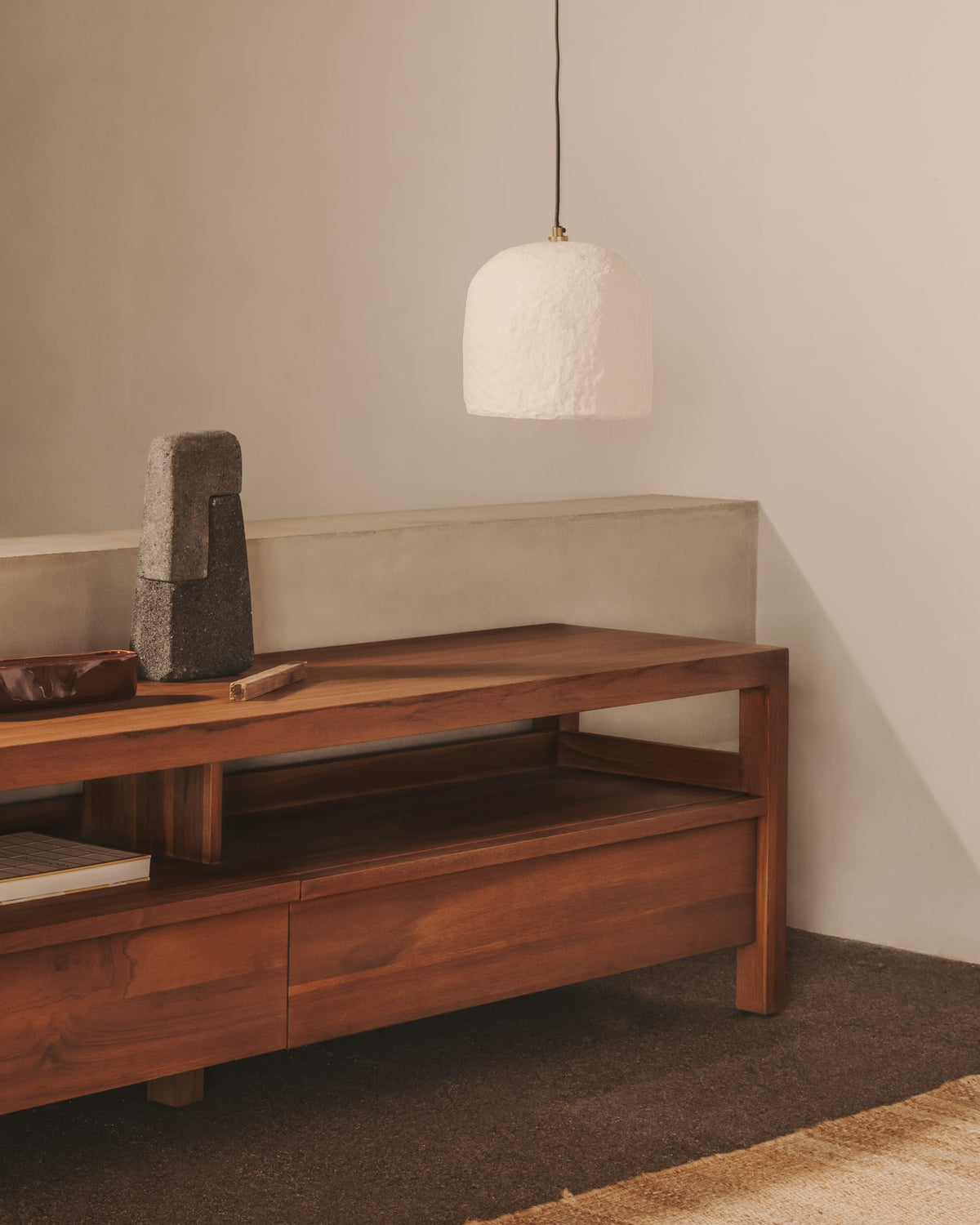 Lampa wisząca CALVIA biały papier mâché – ujęcie 2