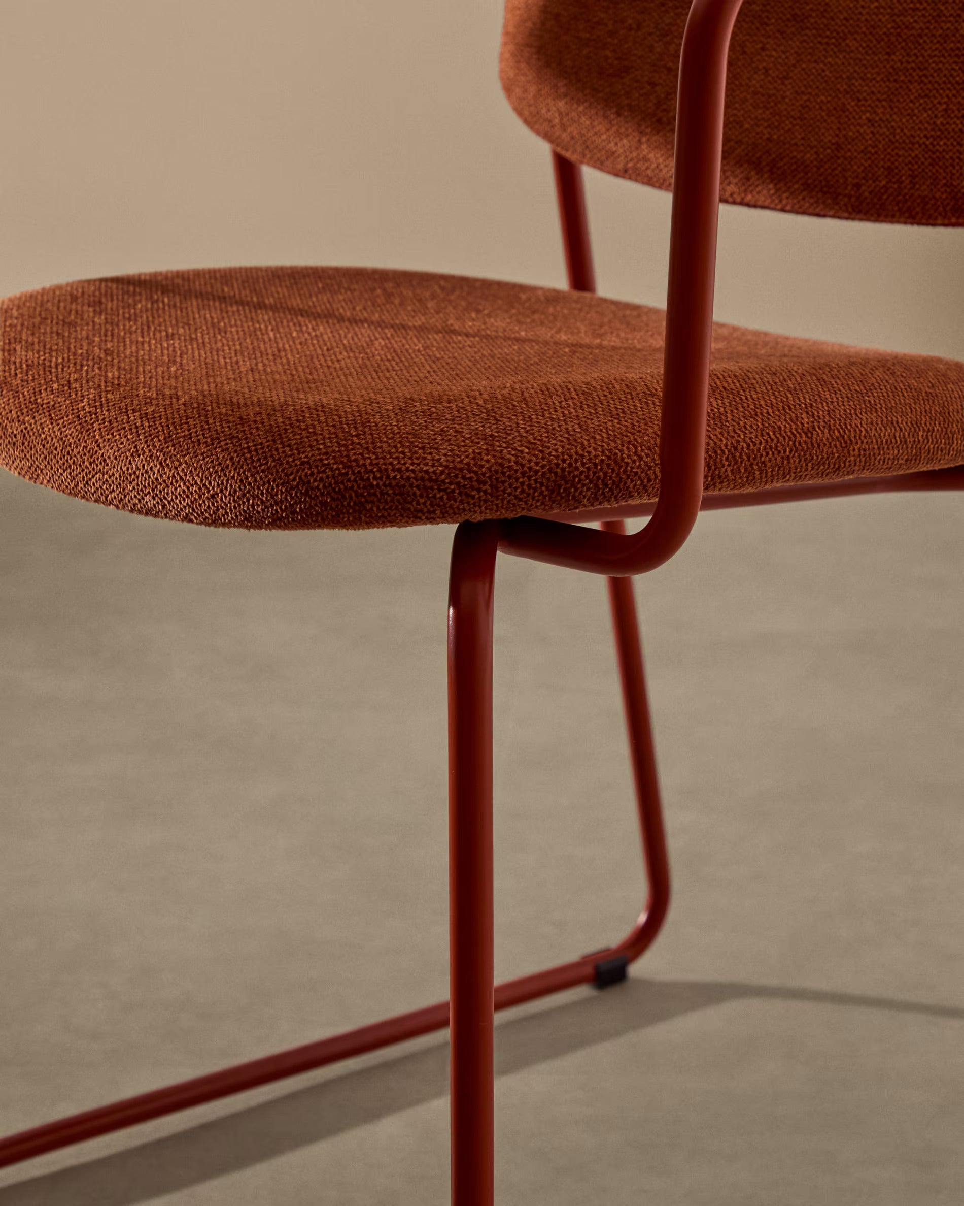 Kreslo s opierkami MELI terakota