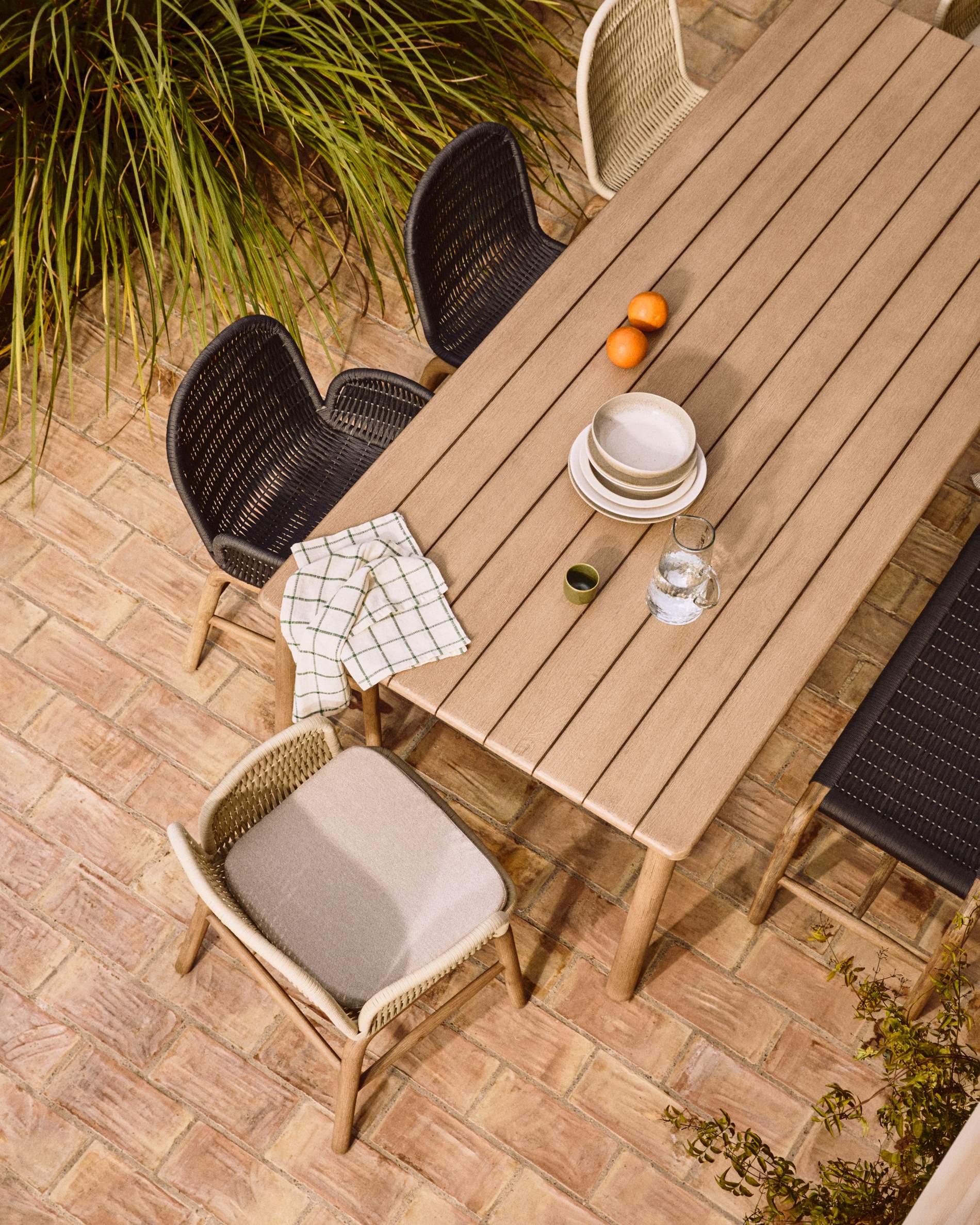 Záhradná stolička s opierkami ALIPA ecru