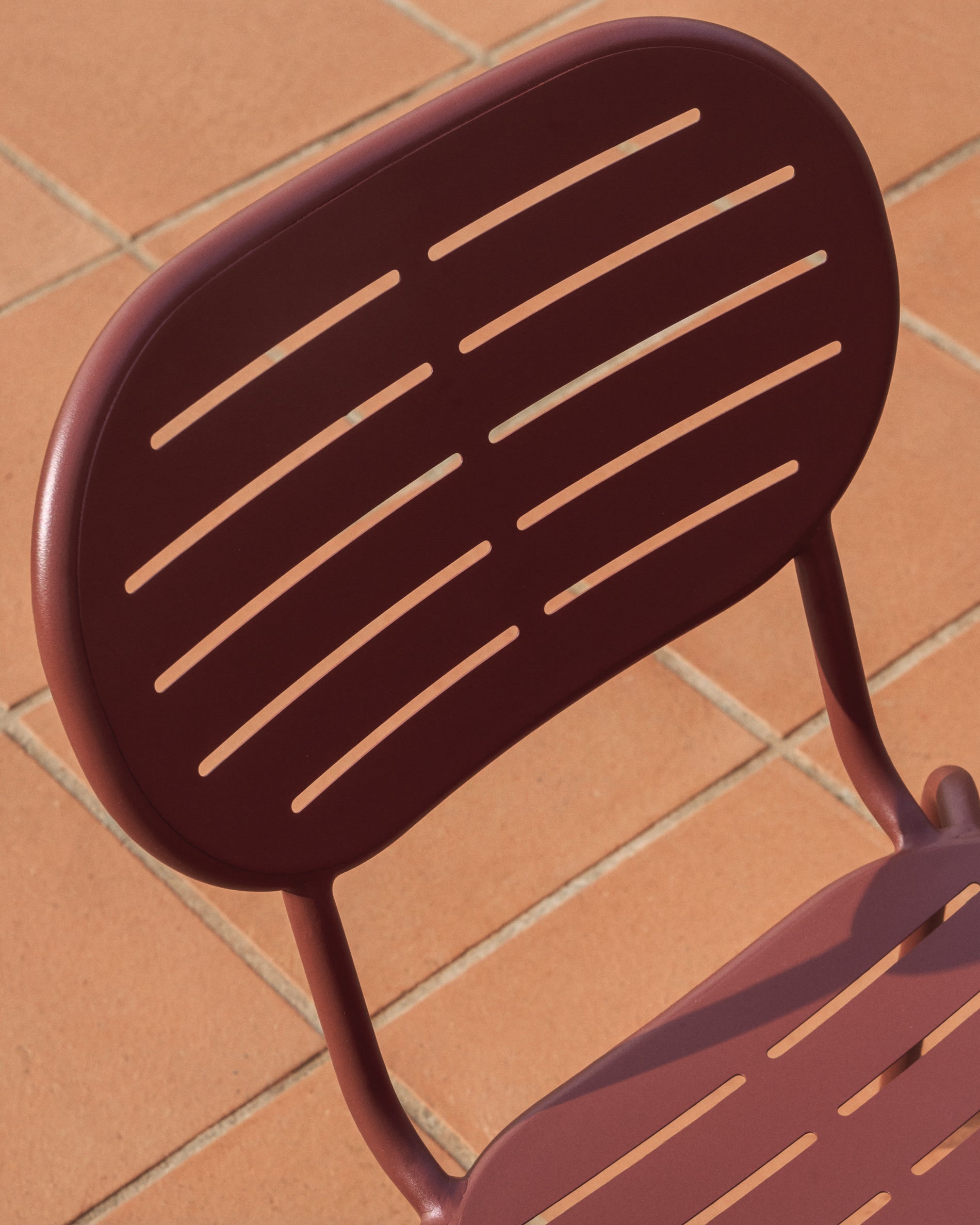 BRAI Burgundy Garden Chair